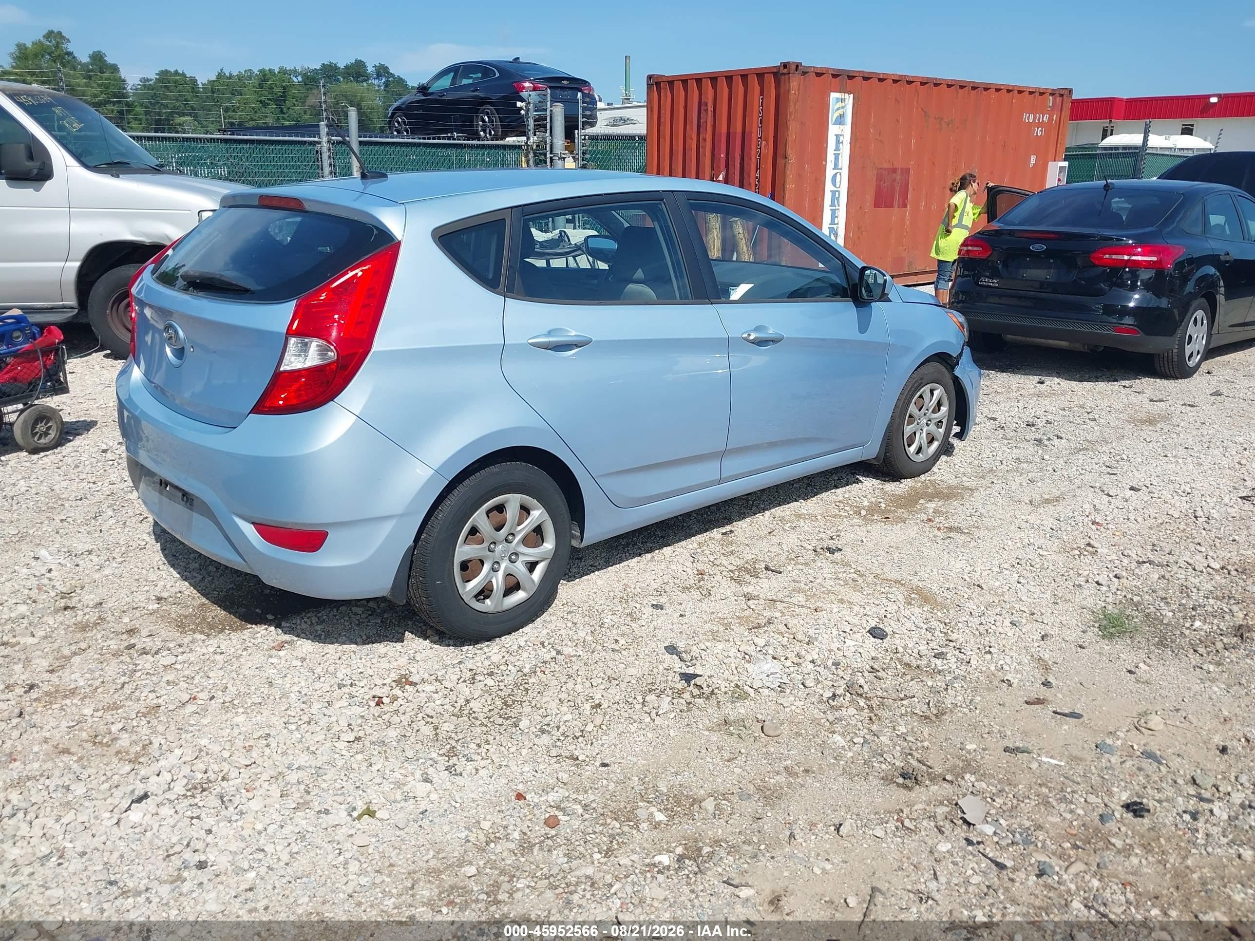 2012 Hyundai Accent Gs Blue vin: KMHCT5AE3CU033627