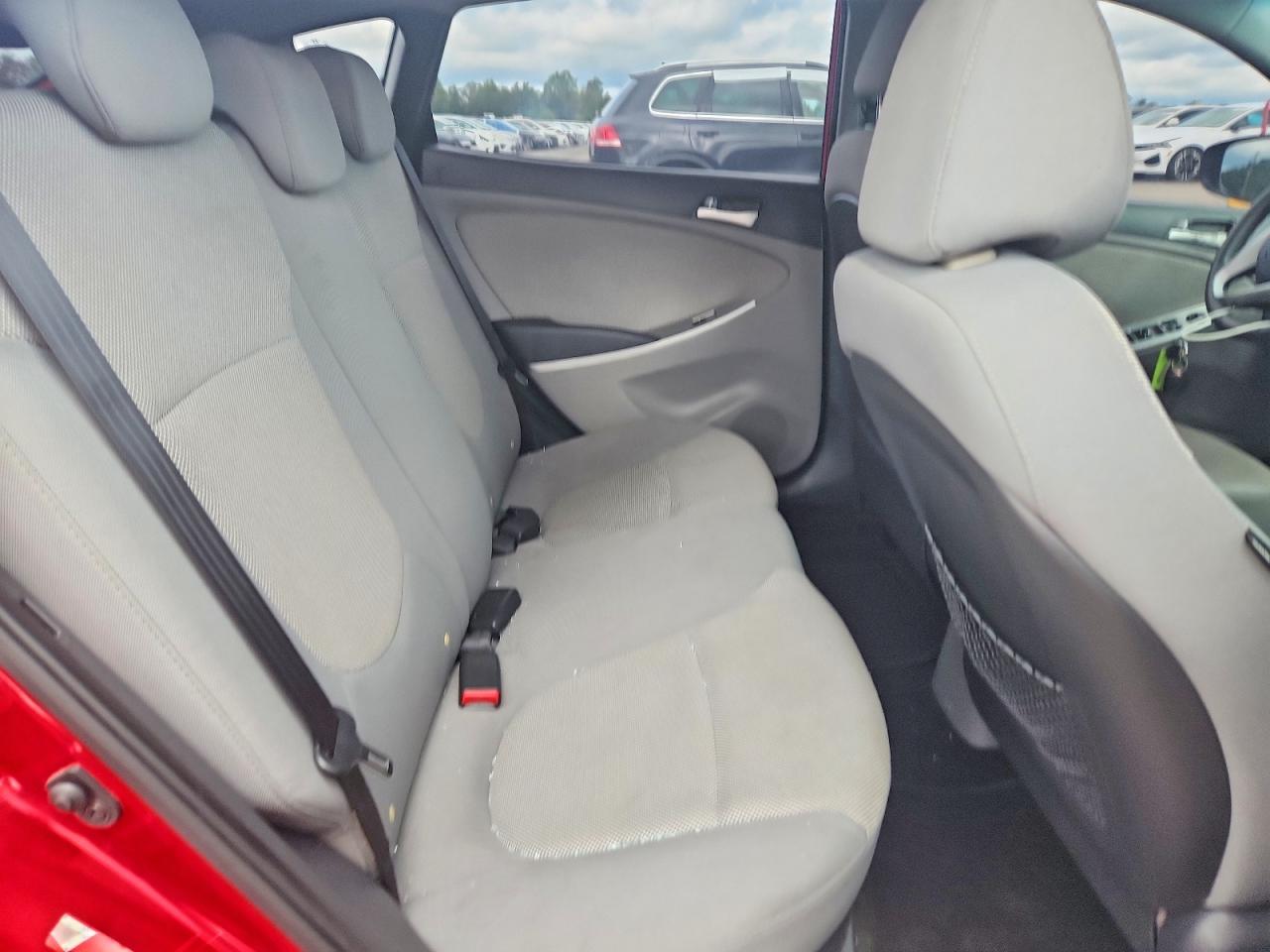 2013 Hyundai Accent Gs Red vin: KMHCT5AE3DU076012