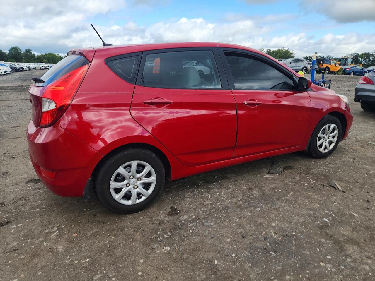 2013 Hyundai Accent Gs Red vin: KMHCT5AE3DU076012