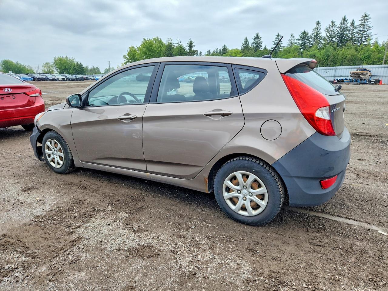 2013 Hyundai Accent Gs Tan vin: KMHCT5AE3DU078858
