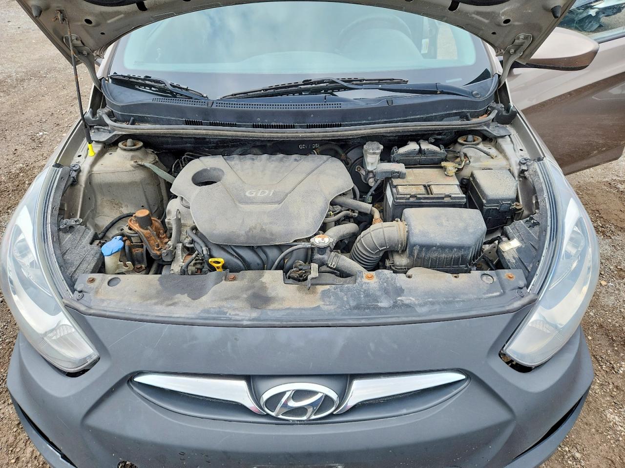 2013 Hyundai Accent Gs Tan vin: KMHCT5AE3DU078858