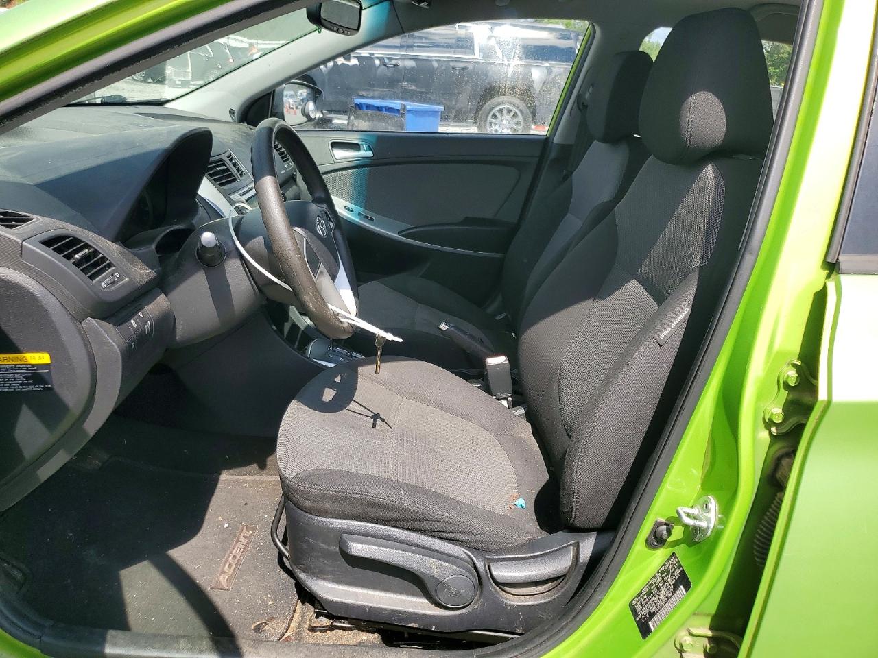 2013 Hyundai Accent Gs Green vin: KMHCT5AE3DU080027