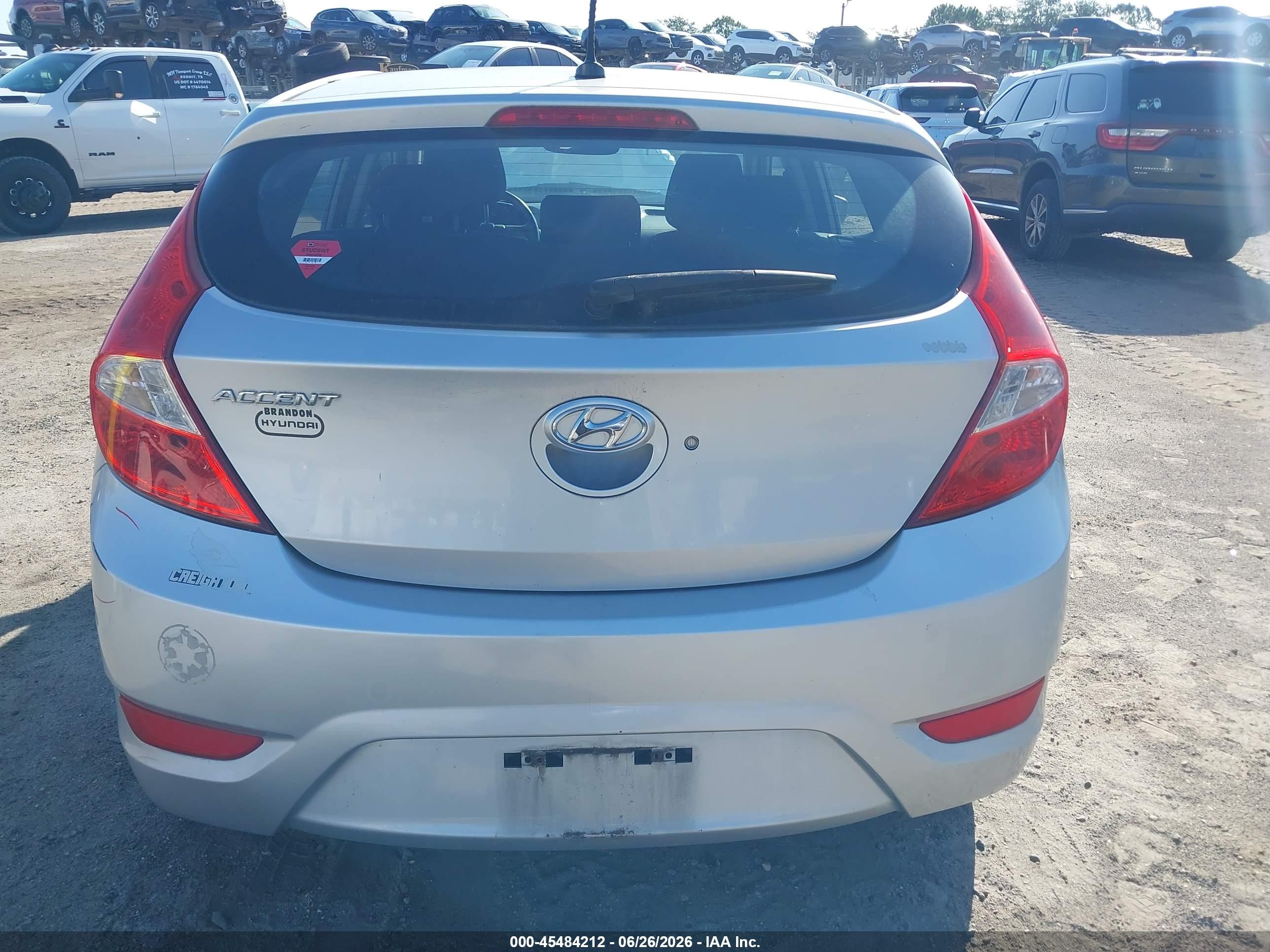 2013 Hyundai Accent Gs Silver vin: KMHCT5AE3DU093621