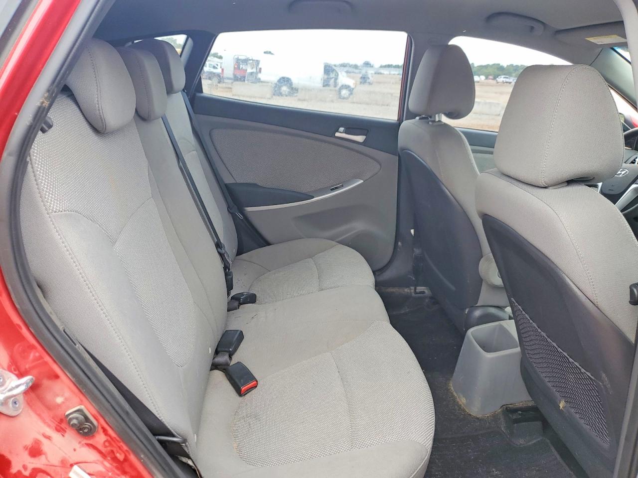 2013 Hyundai Accent Red vin: KMHCT5AE3DU111308