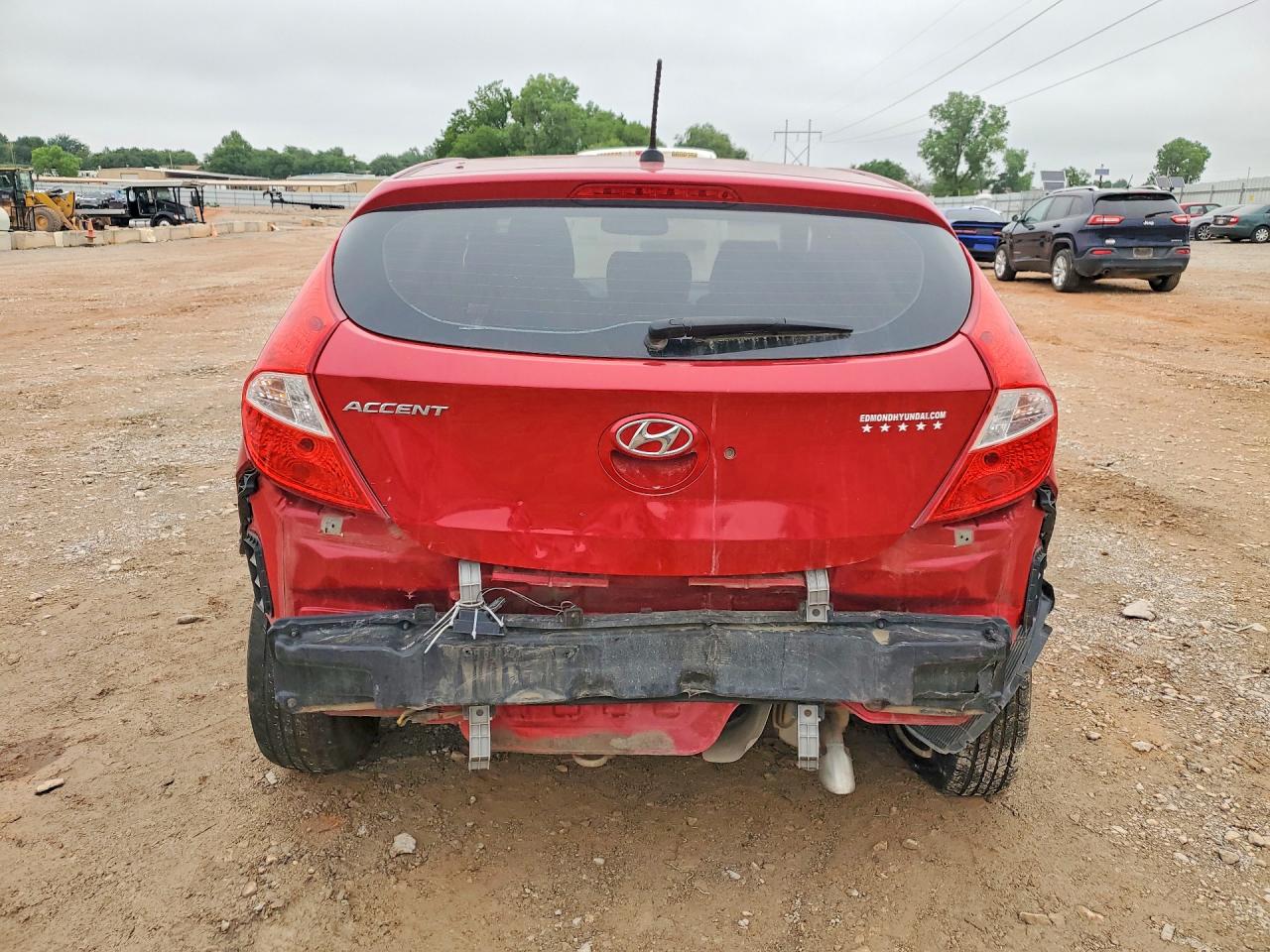2013 Hyundai Accent Red vin: KMHCT5AE3DU111308