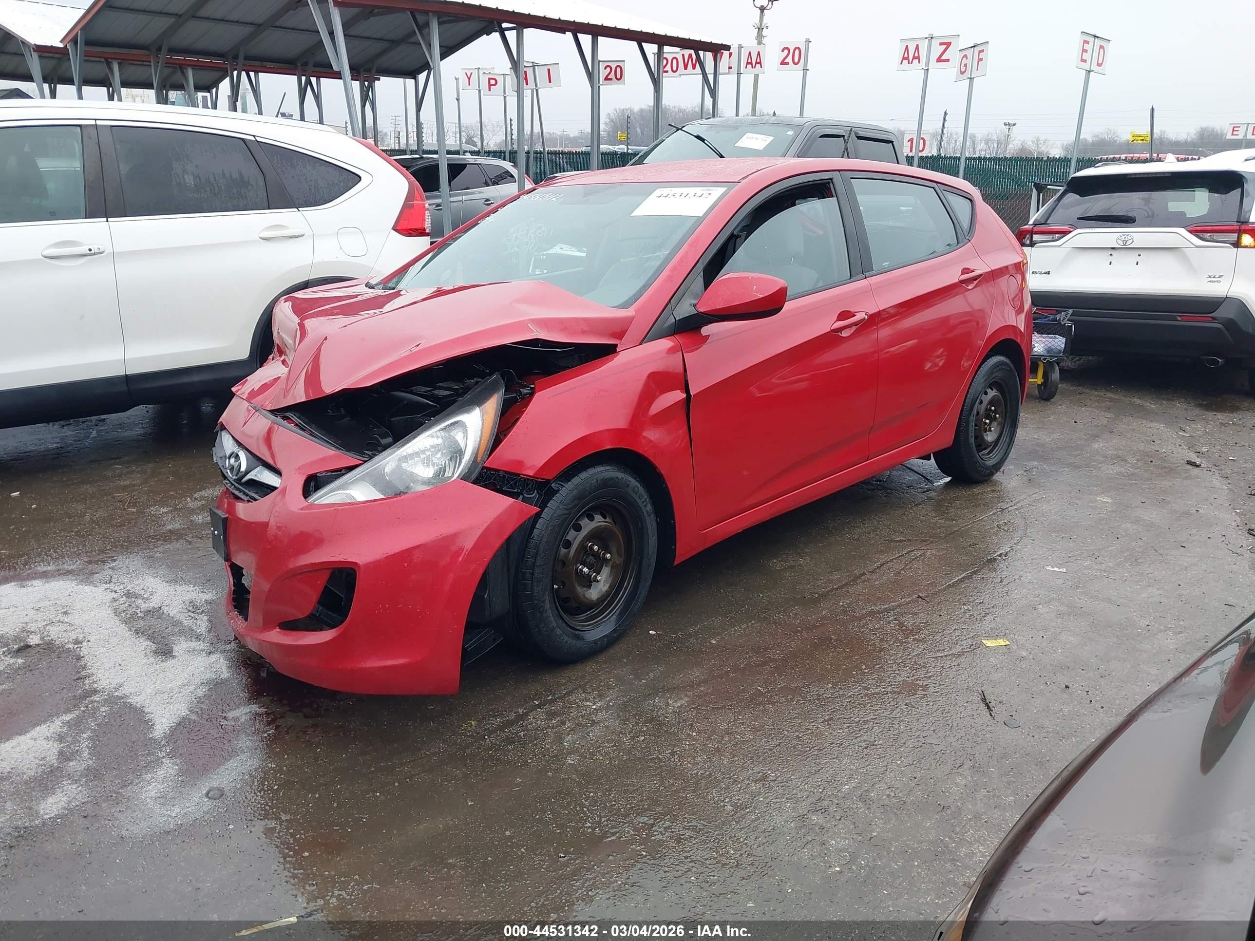 2013 Hyundai Accent Gs Red vin: KMHCT5AE3DU128805