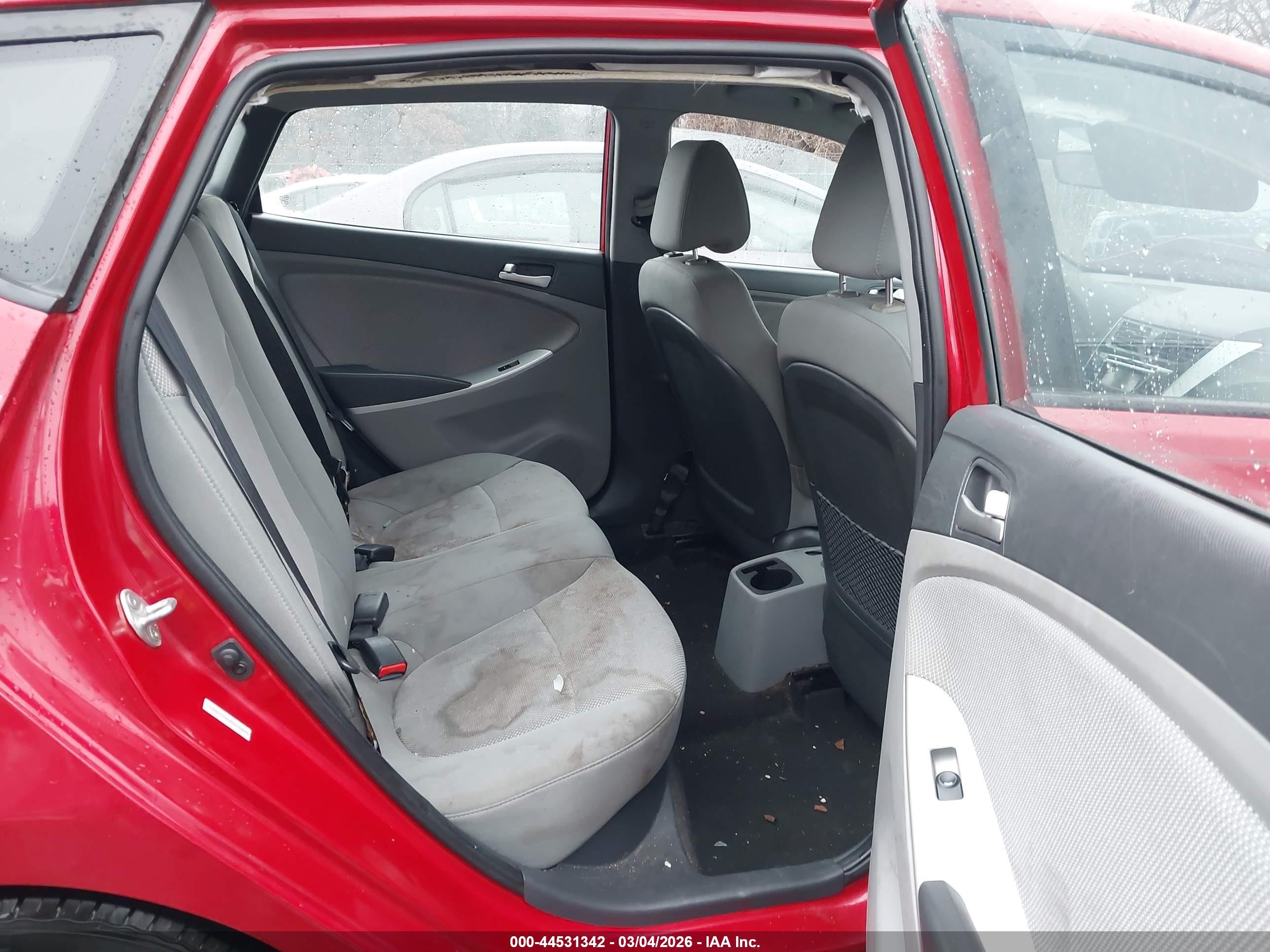 2013 Hyundai Accent Gs Red vin: KMHCT5AE3DU128805