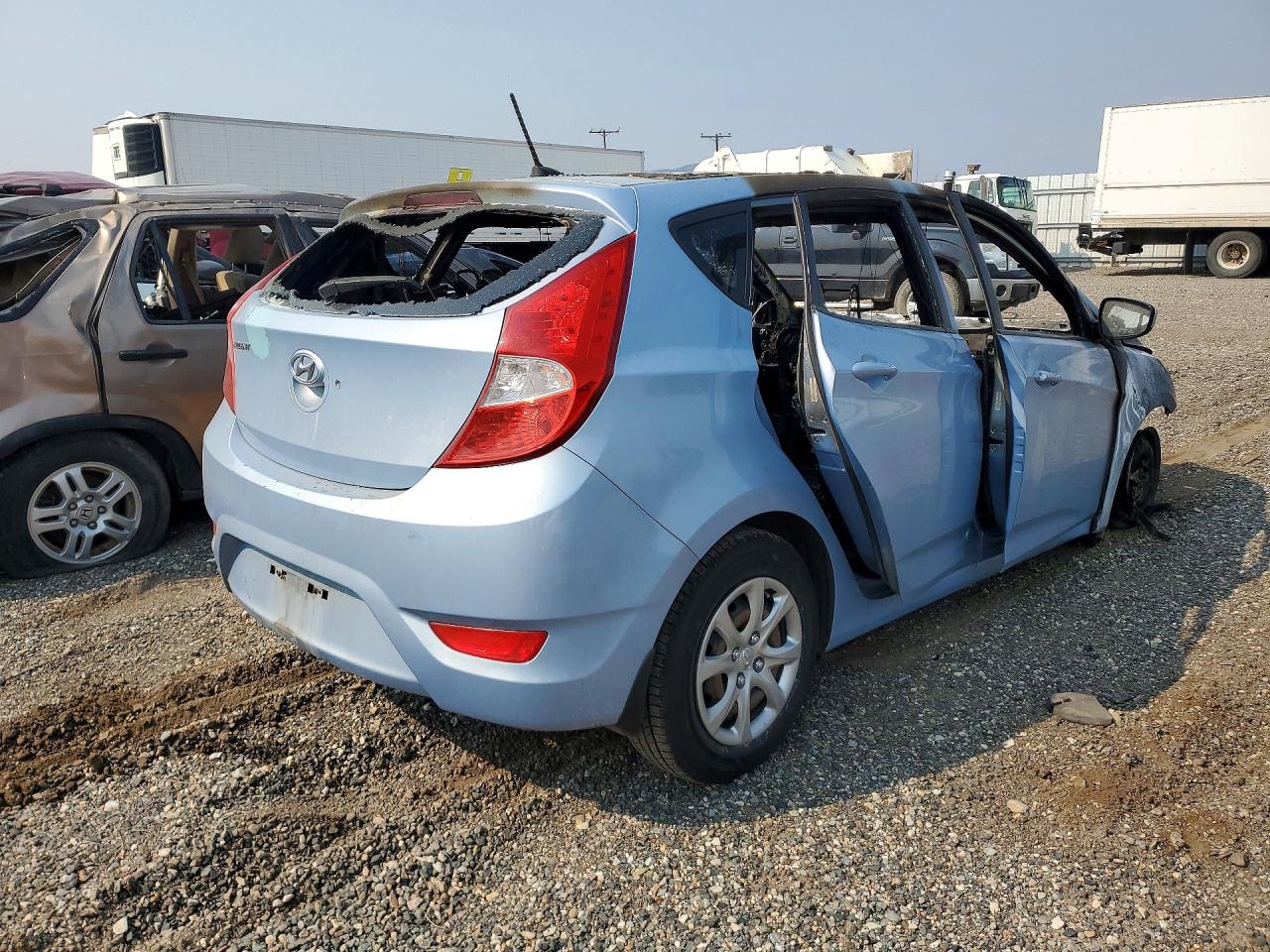 2013 Hyundai Accent Gs Blue vin: KMHCT5AE3DU128903
