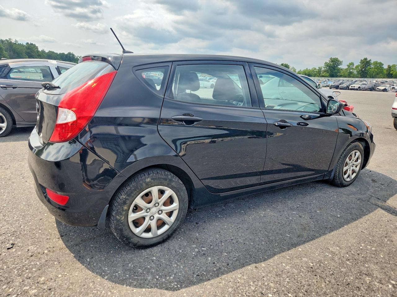 2013 Hyundai Accent Gs Черный vin: KMHCT5AE3DU137634