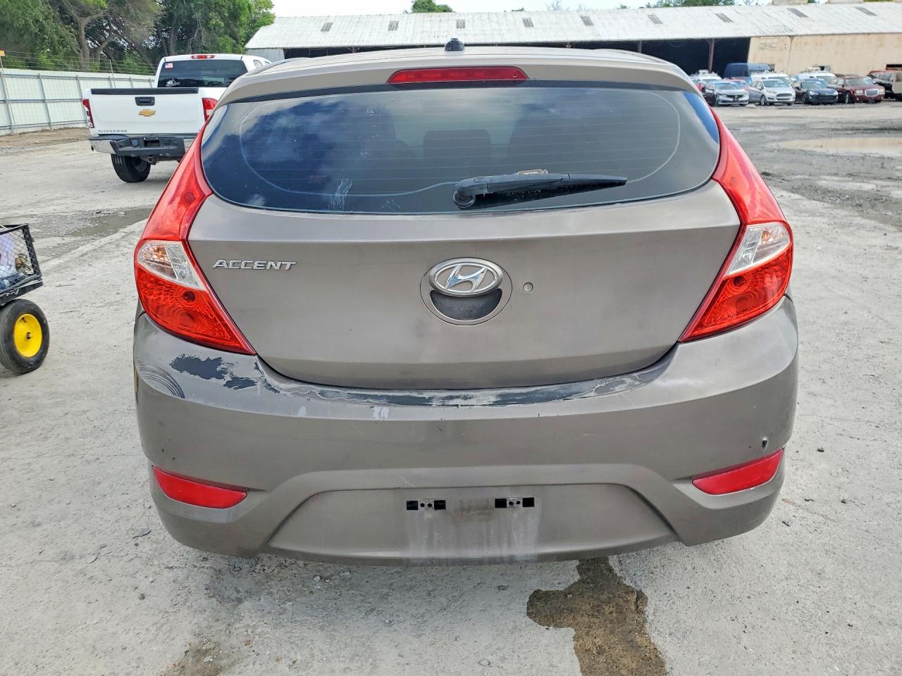2013 Hyundai Accent Gs Tan vin: KMHCT5AE3DU138721