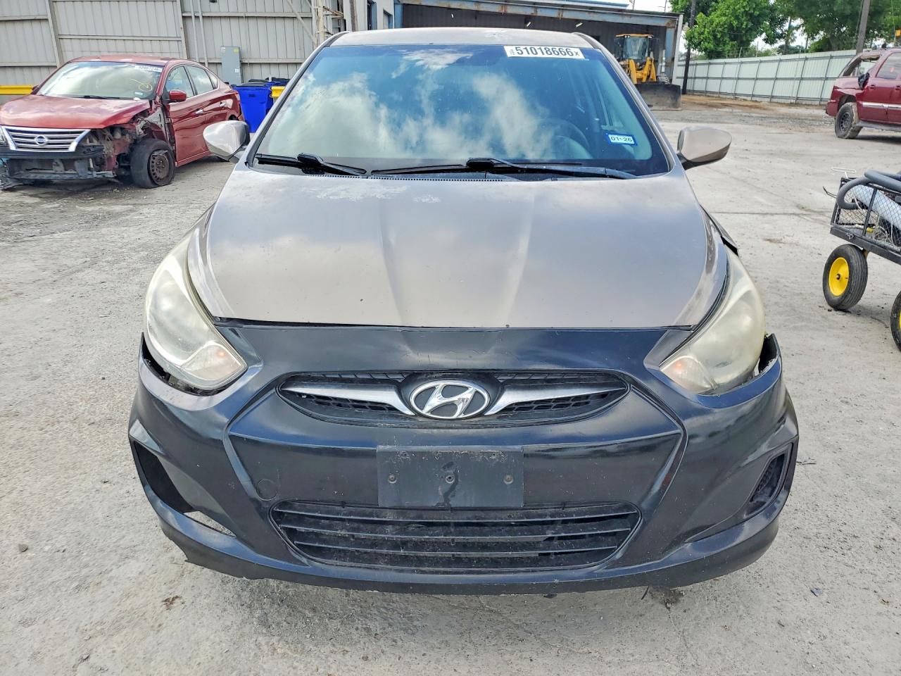 2013 Hyundai Accent Gs Tan vin: KMHCT5AE3DU138721