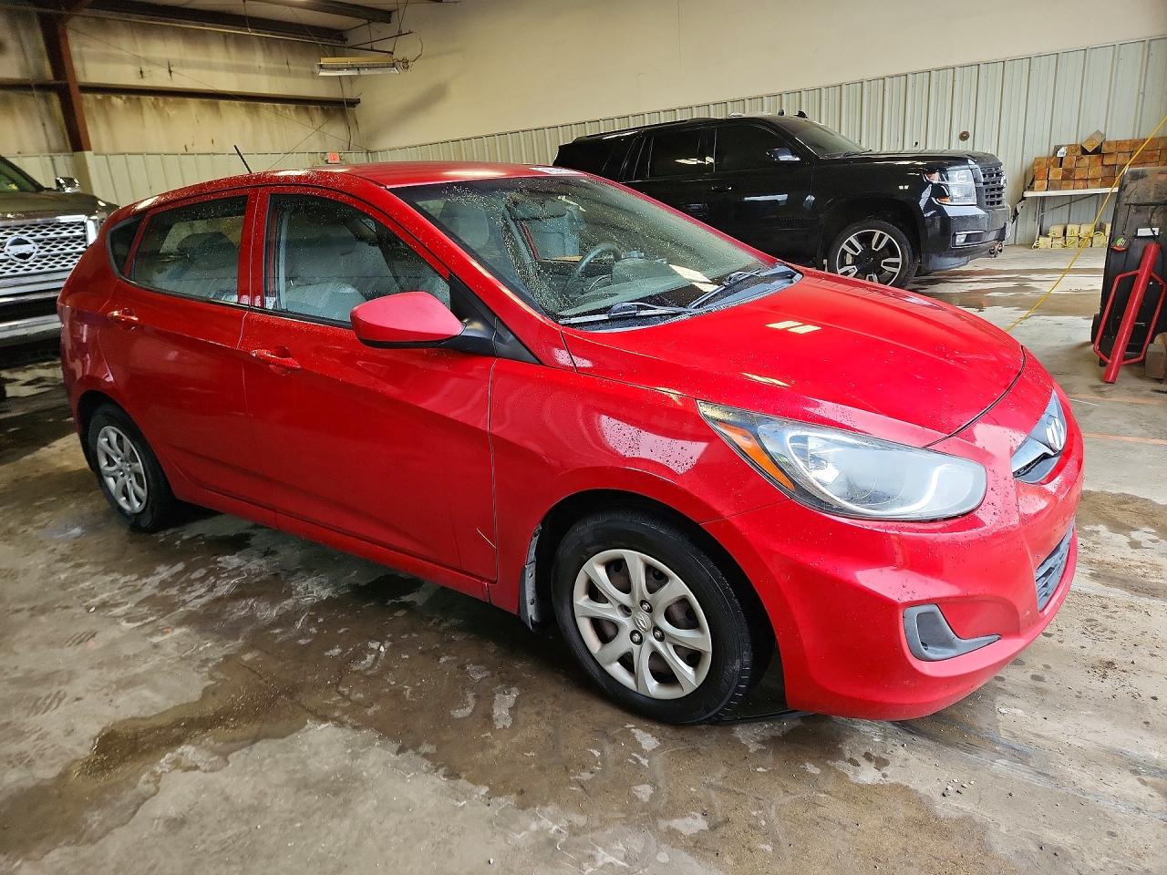 2014 Hyundai Accent Gs Red vin: KMHCT5AE3EU163023