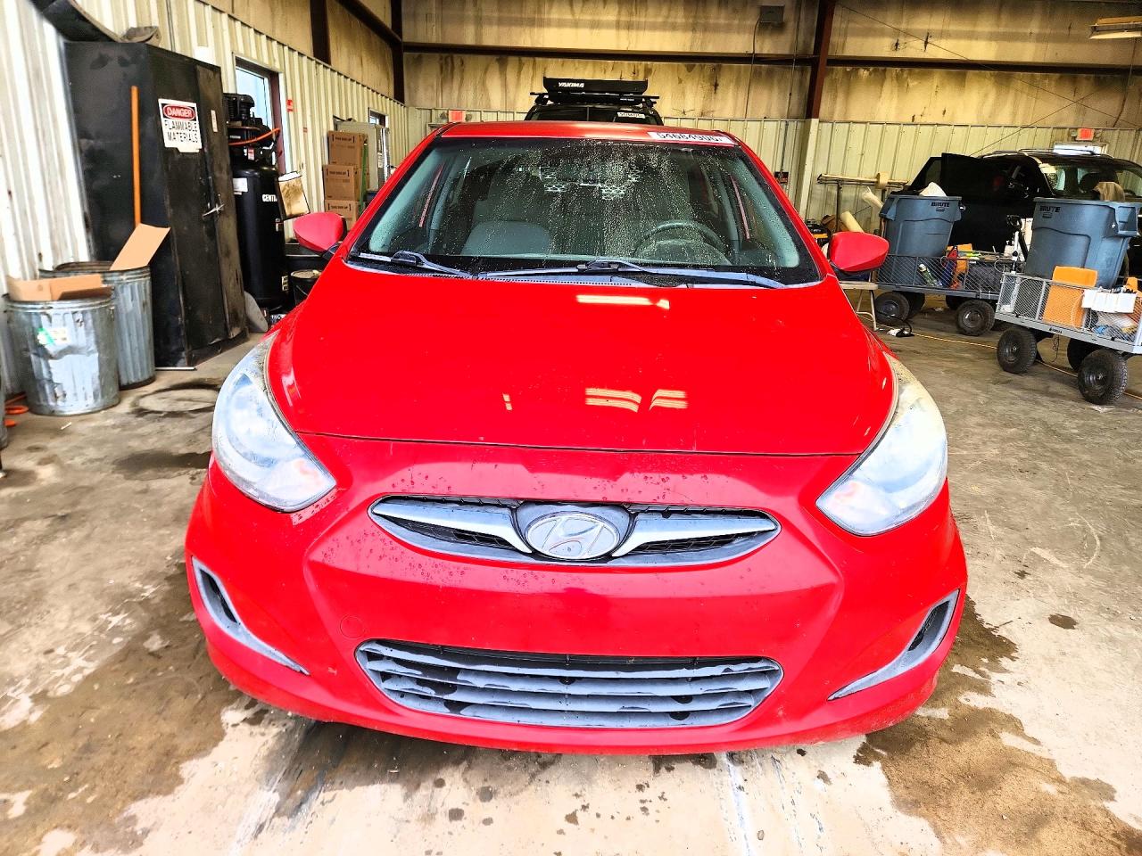 2014 Hyundai Accent Gs Red vin: KMHCT5AE3EU163023