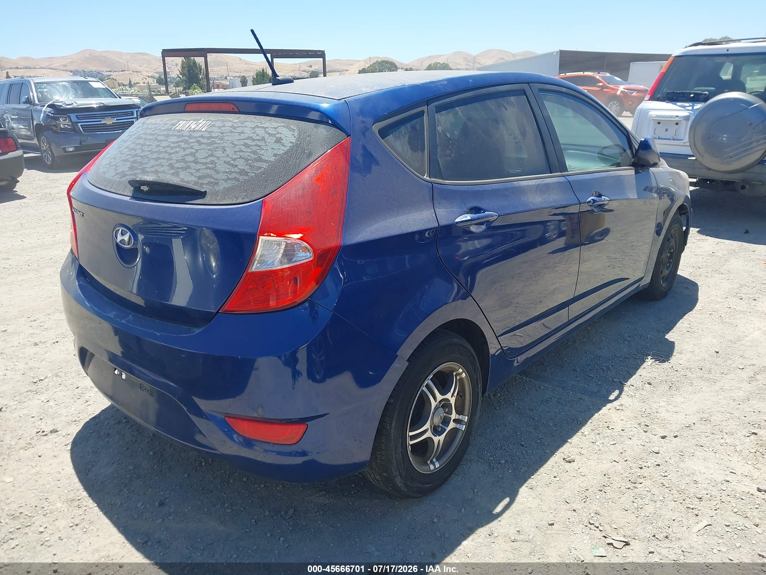 2015 Hyundai Accent Gs Blue vin: KMHCT5AE3FU206034