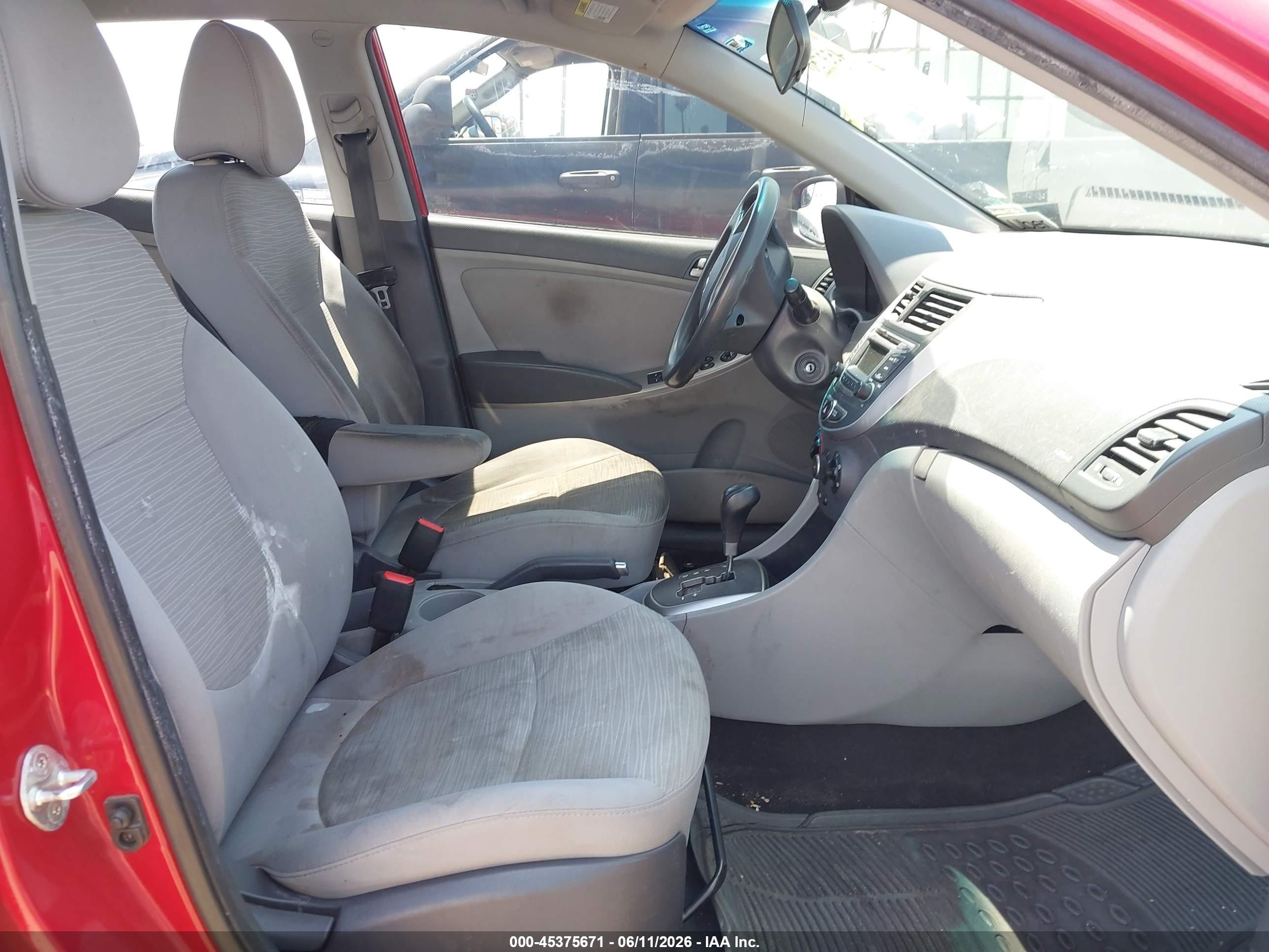 2017 Hyundai Accent Se Красный vin: KMHCT5AE3HU351660