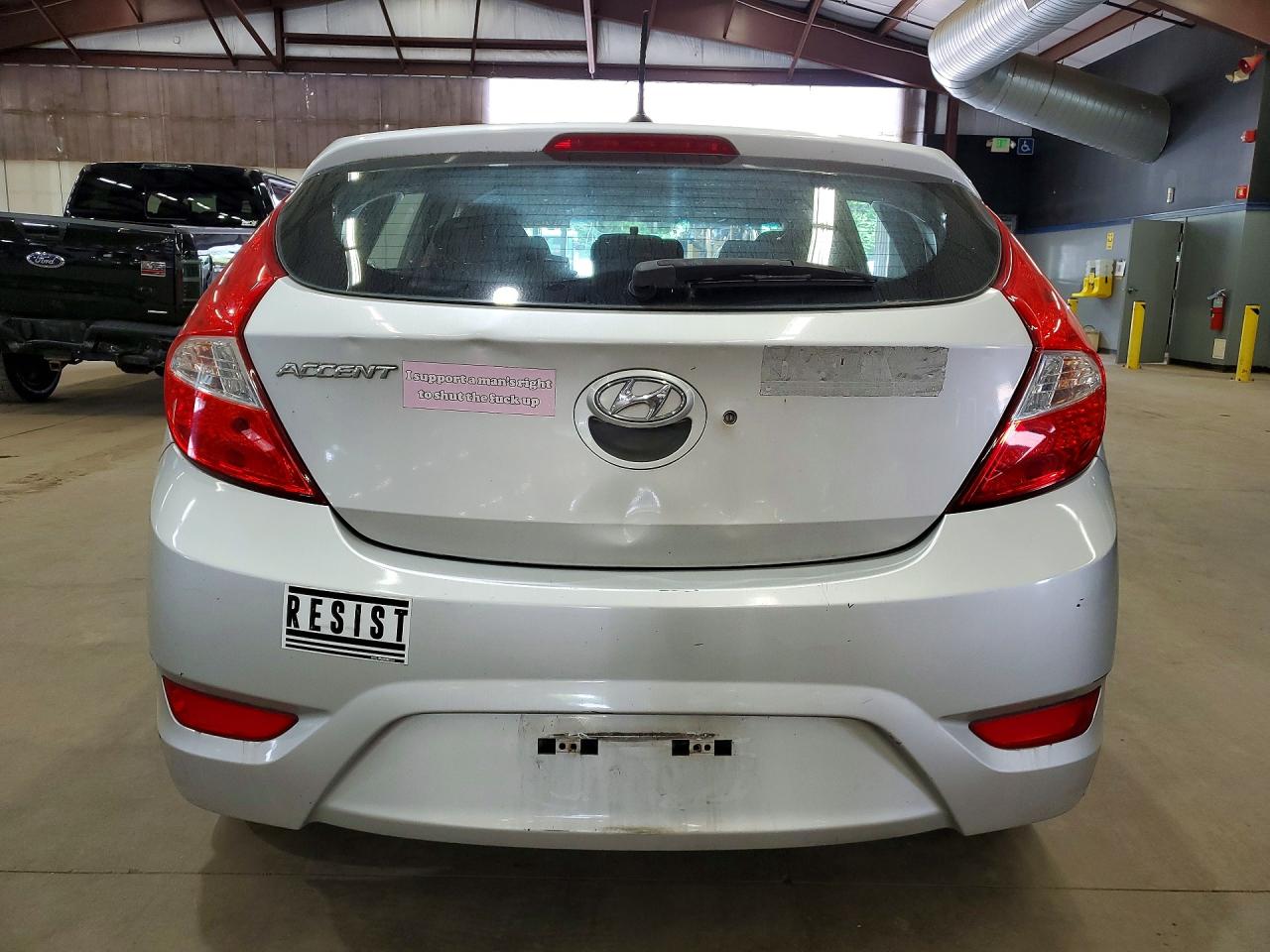 2012 Hyundai Accent Silver vin: KMHCT5AE4CU033541