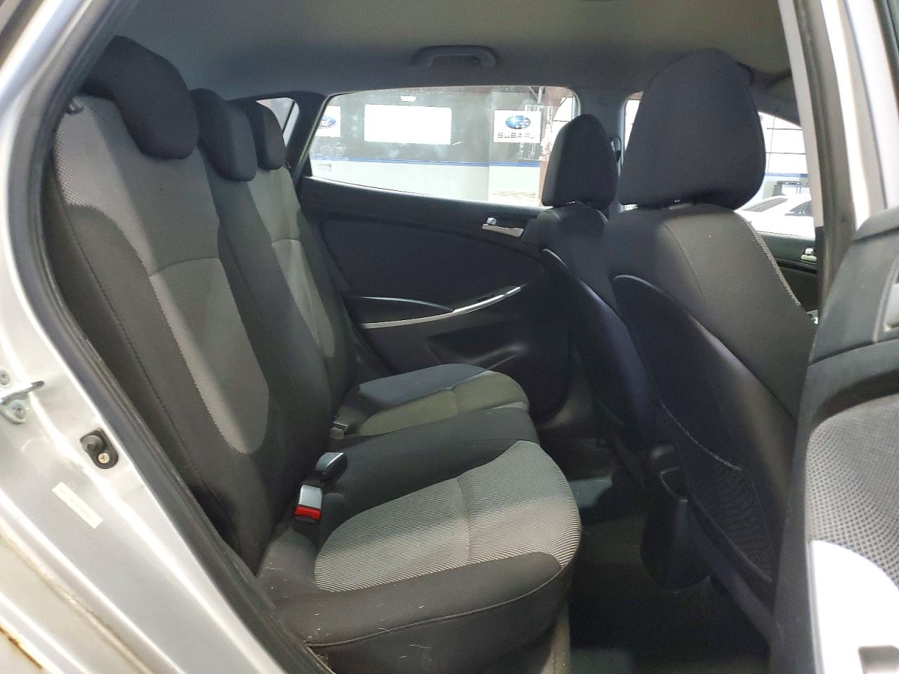2012 Hyundai Accent Silver vin: KMHCT5AE4CU033541