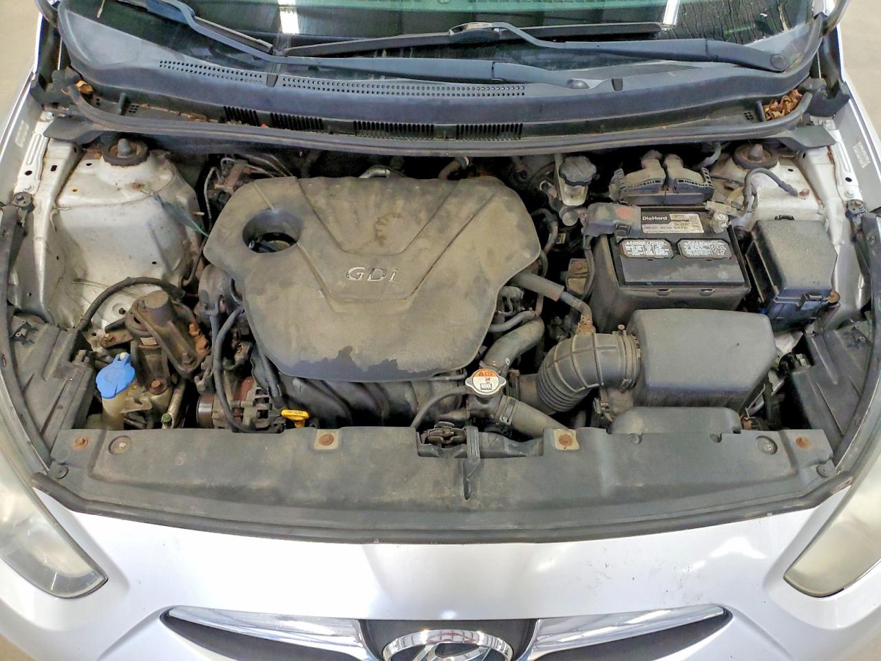 2012 Hyundai Accent Silver vin: KMHCT5AE4CU033541