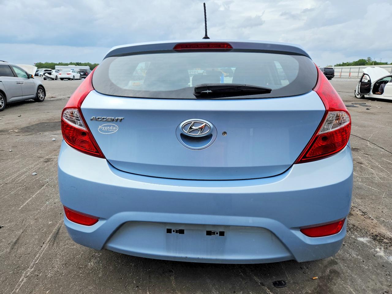 2012 Hyundai Accent Gs Blue vin: KMHCT5AE4CU057452
