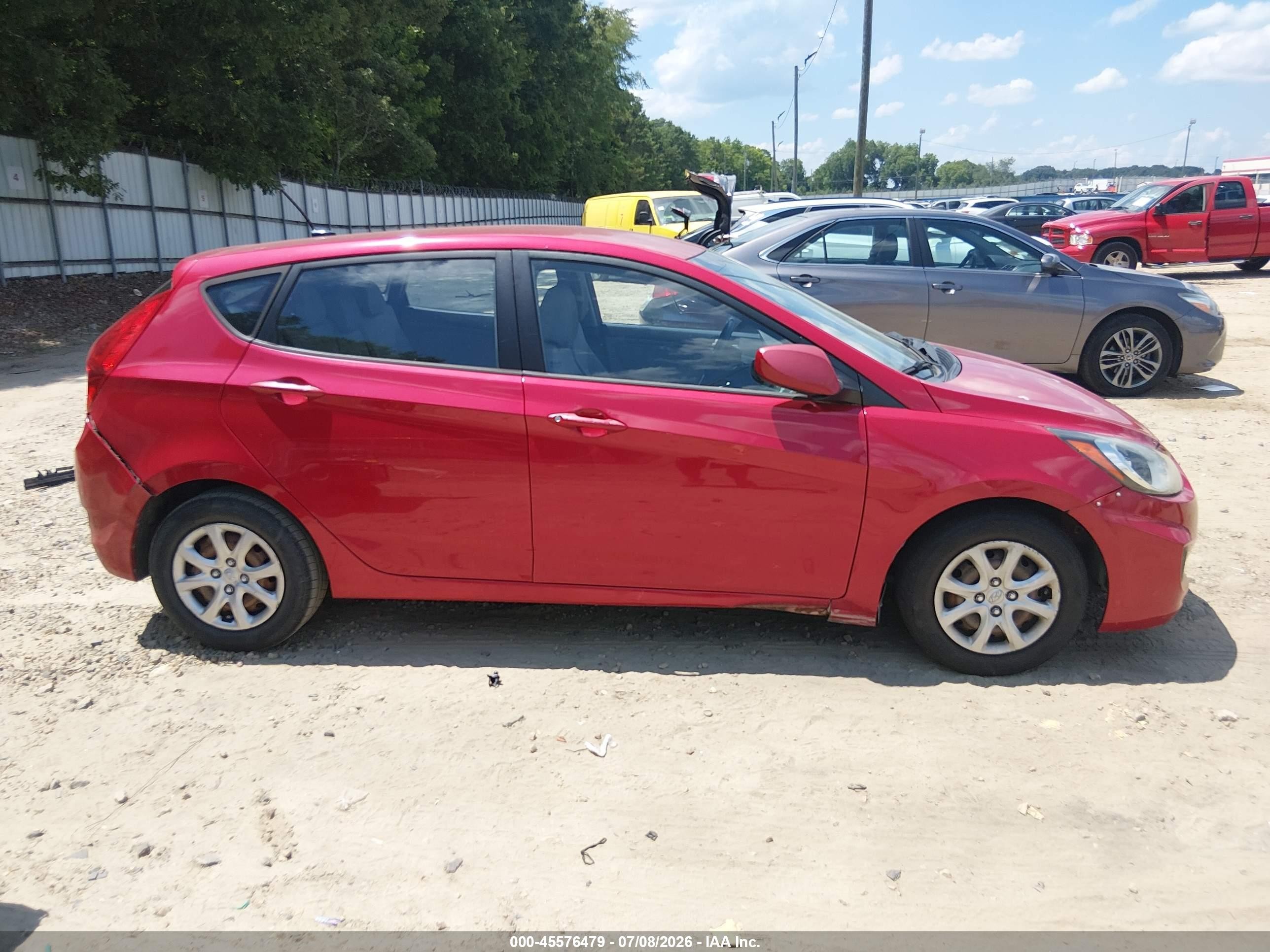 2013 Hyundai Accent Gs Red vin: KMHCT5AE4DU066217