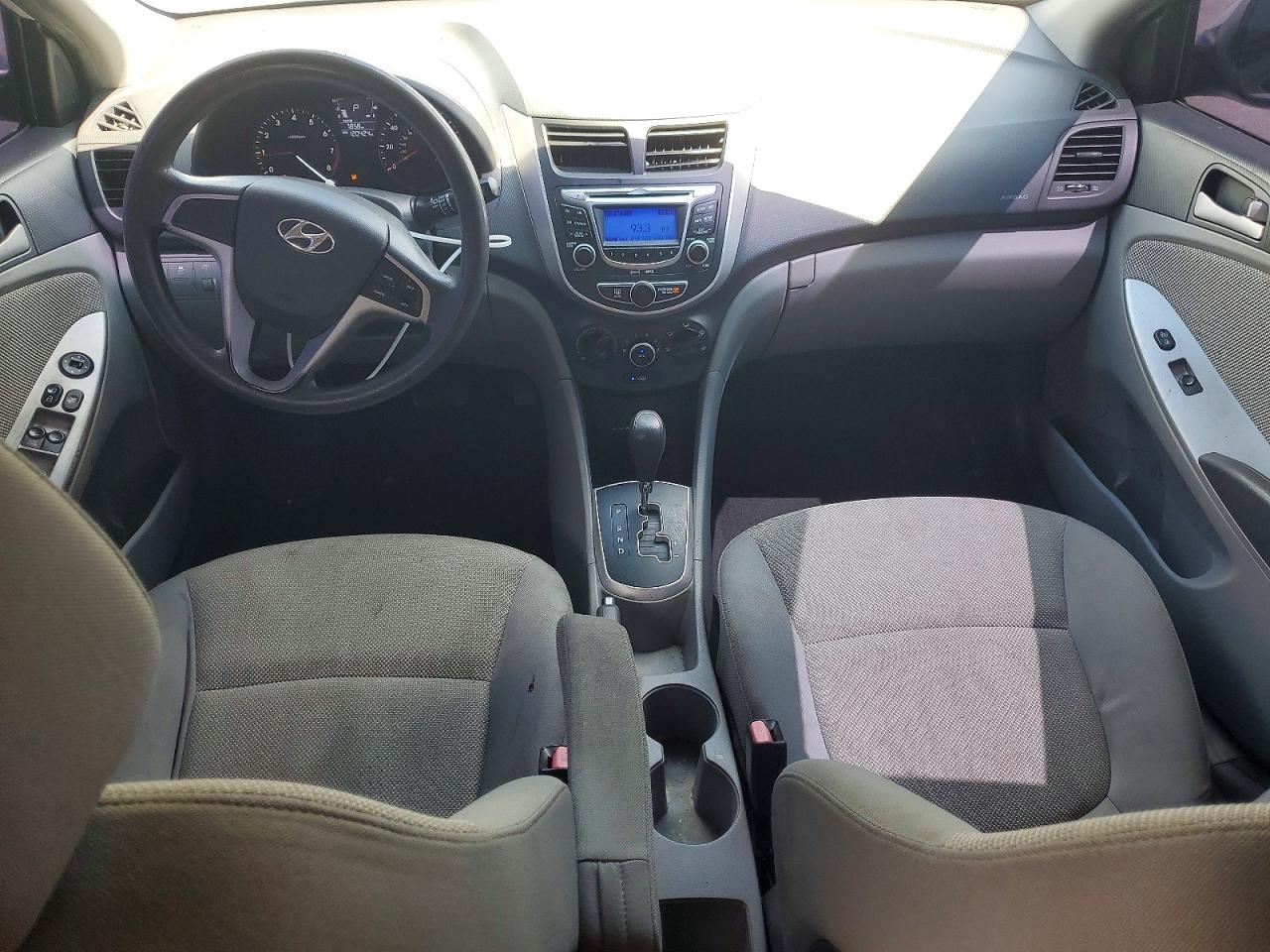 2013 Hyundai Accent Gs White vin: KMHCT5AE4DU079940