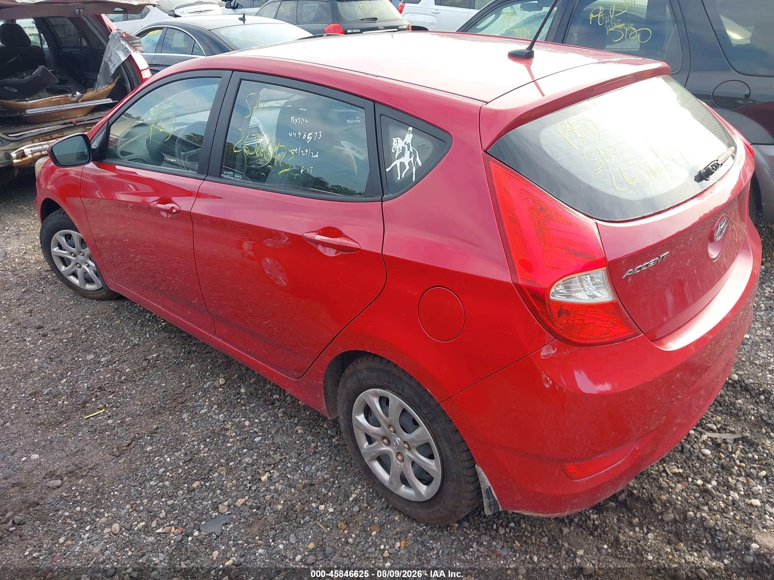 2013 Hyundai Accent Gs Красный vin: KMHCT5AE4DU082353