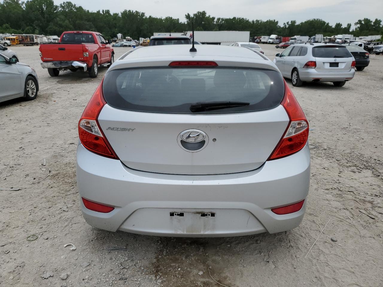 2013 Hyundai Accent Gs Silver vin: KMHCT5AE4DU089822
