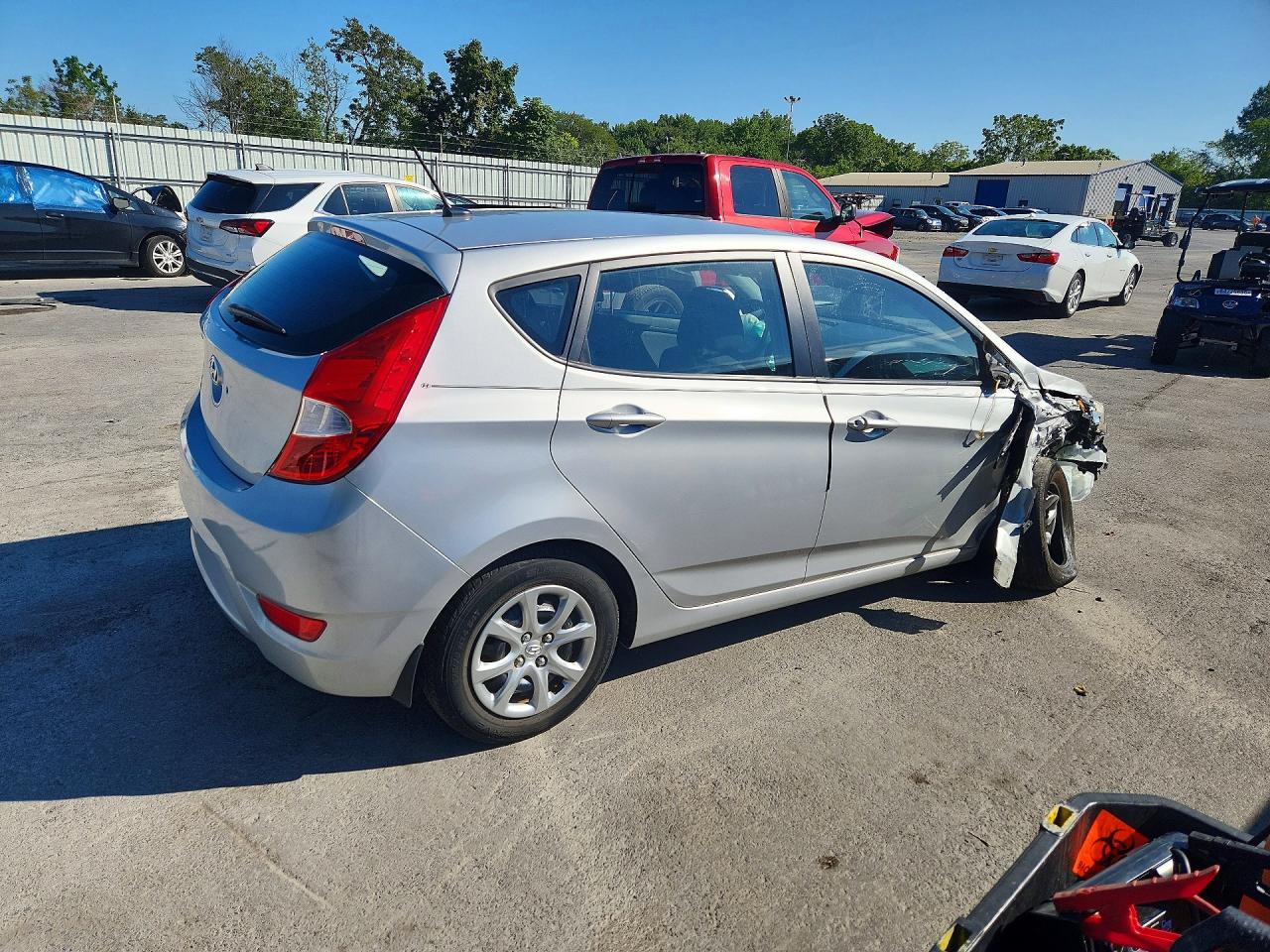 2013 Hyundai Accent Gs Silver vin: KMHCT5AE4DU093613