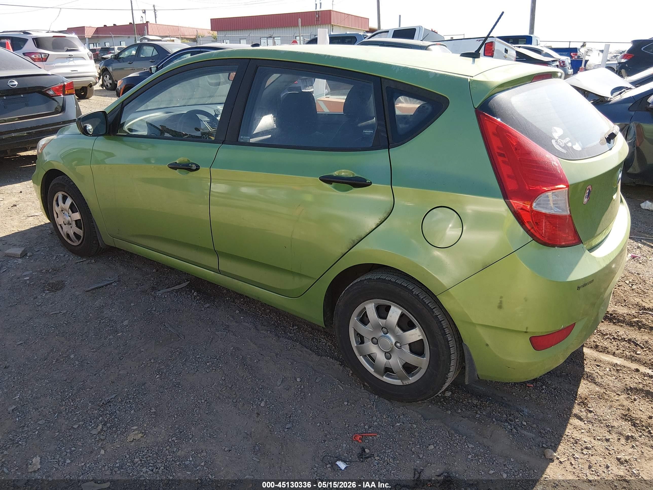 2013 Hyundai Accent Gs Green vin: KMHCT5AE4DU103072