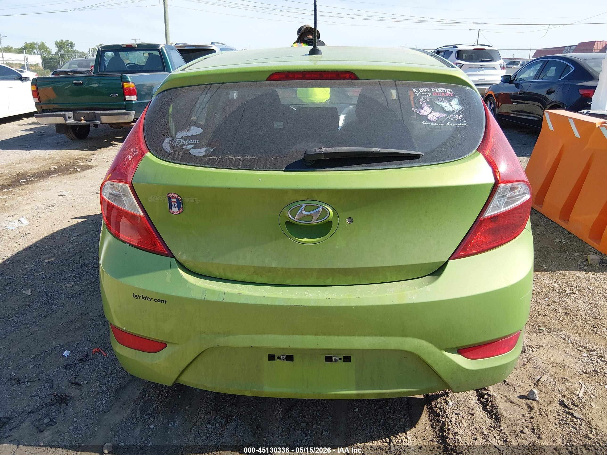 2013 Hyundai Accent Gs Green vin: KMHCT5AE4DU103072