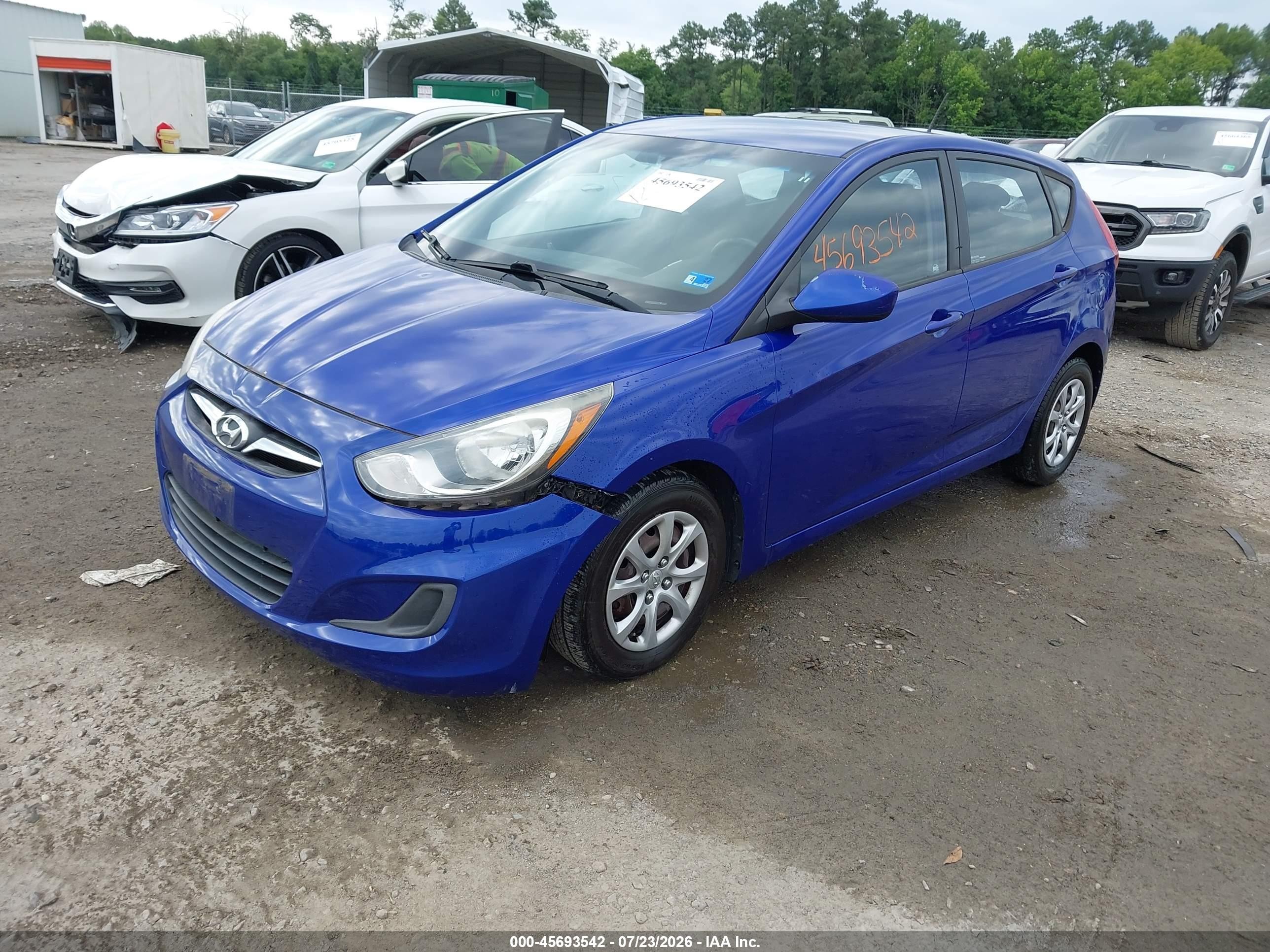 2014 Hyundai Accent Gs Blue vin: KMHCT5AE4EU152967