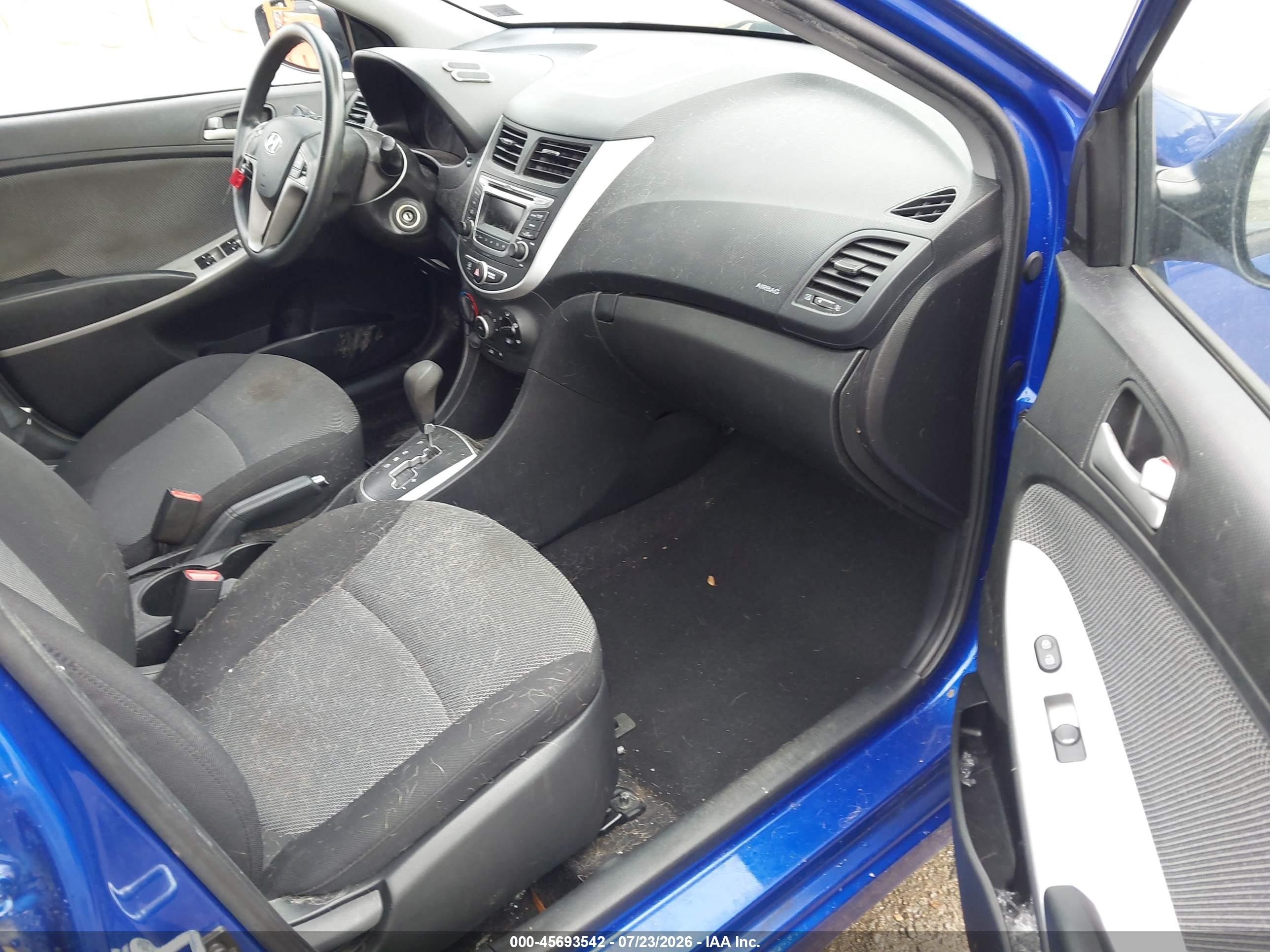 2014 Hyundai Accent Gs Blue vin: KMHCT5AE4EU152967