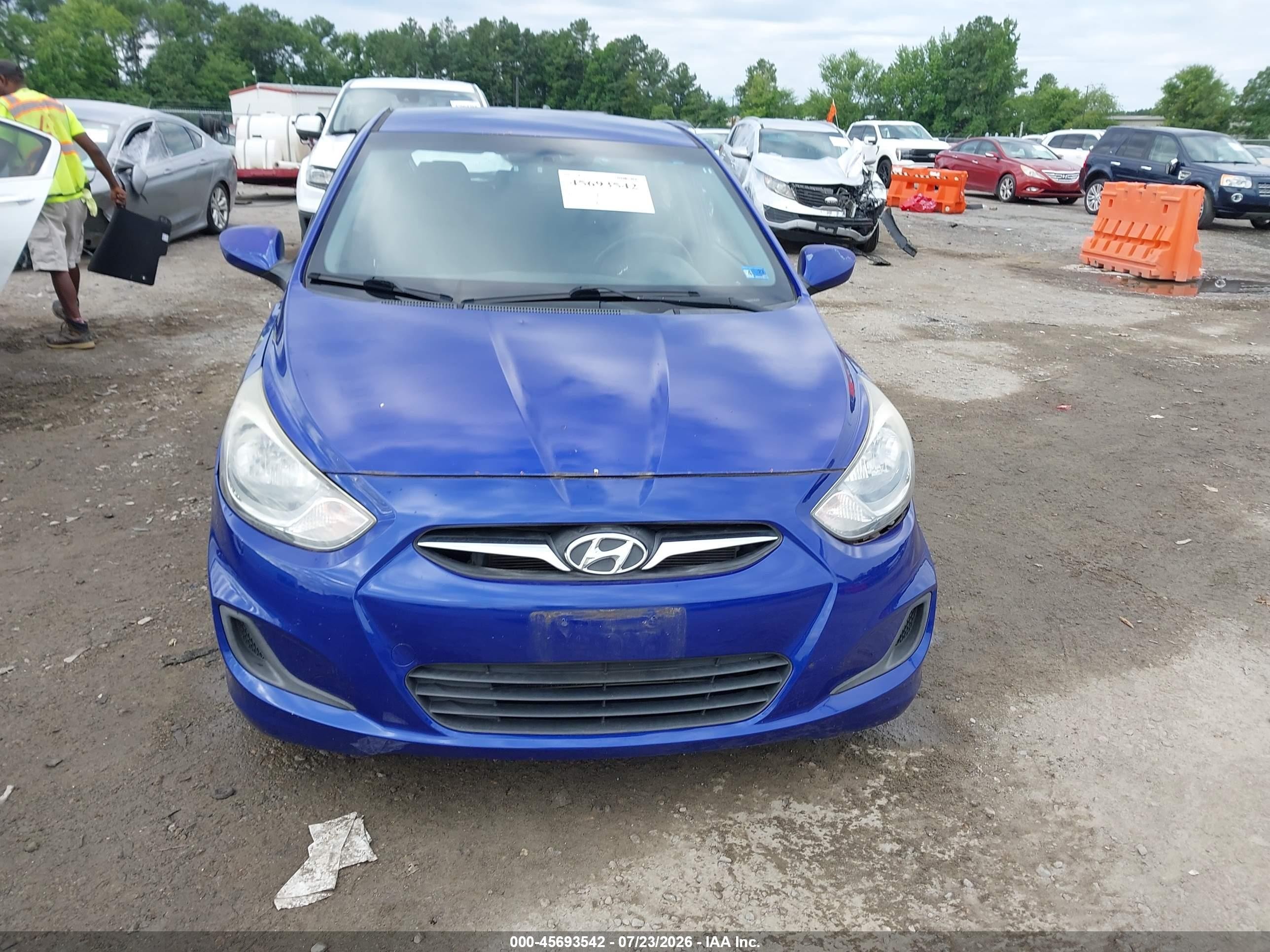 2014 Hyundai Accent Gs Blue vin: KMHCT5AE4EU152967