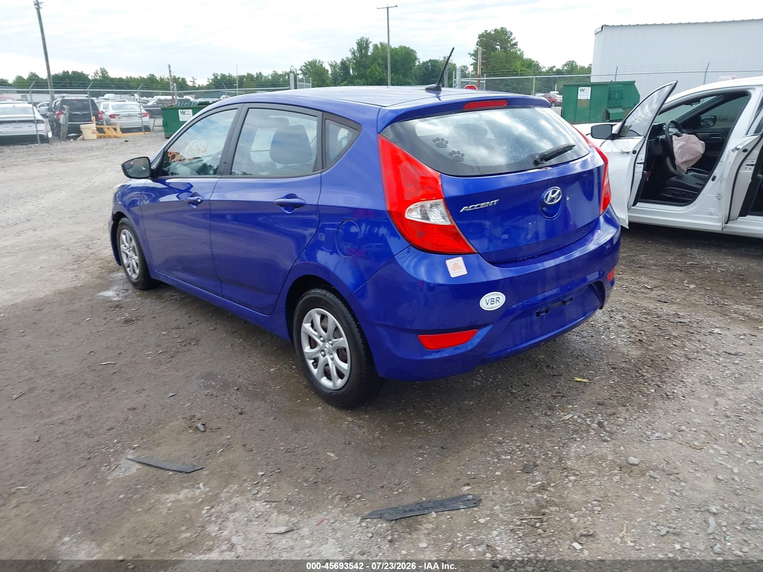2014 Hyundai Accent Gs Blue vin: KMHCT5AE4EU152967