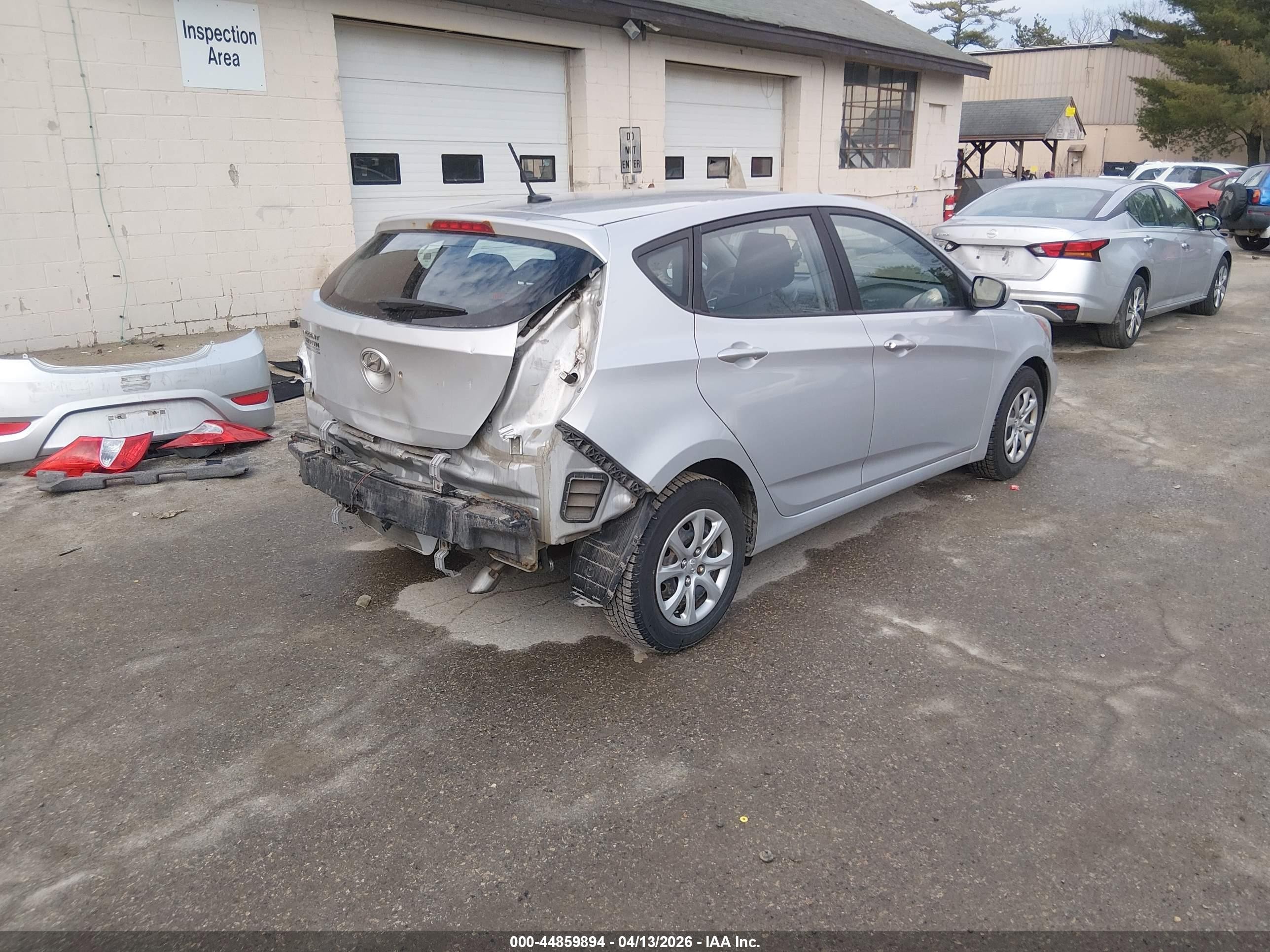 2014 Hyundai Accent Gs Silver vin: KMHCT5AE4EU173172