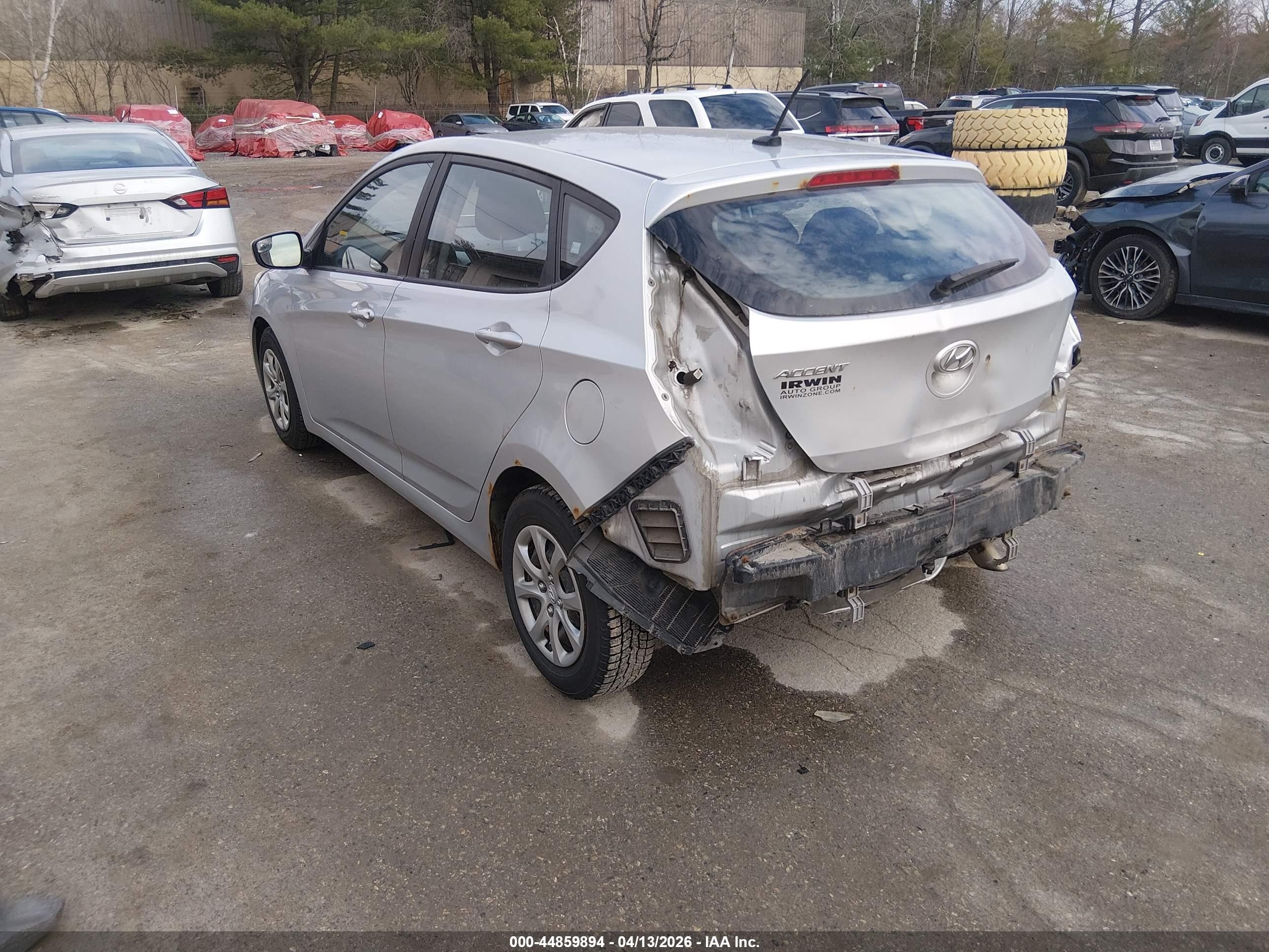 2014 Hyundai Accent Gs Silver vin: KMHCT5AE4EU173172