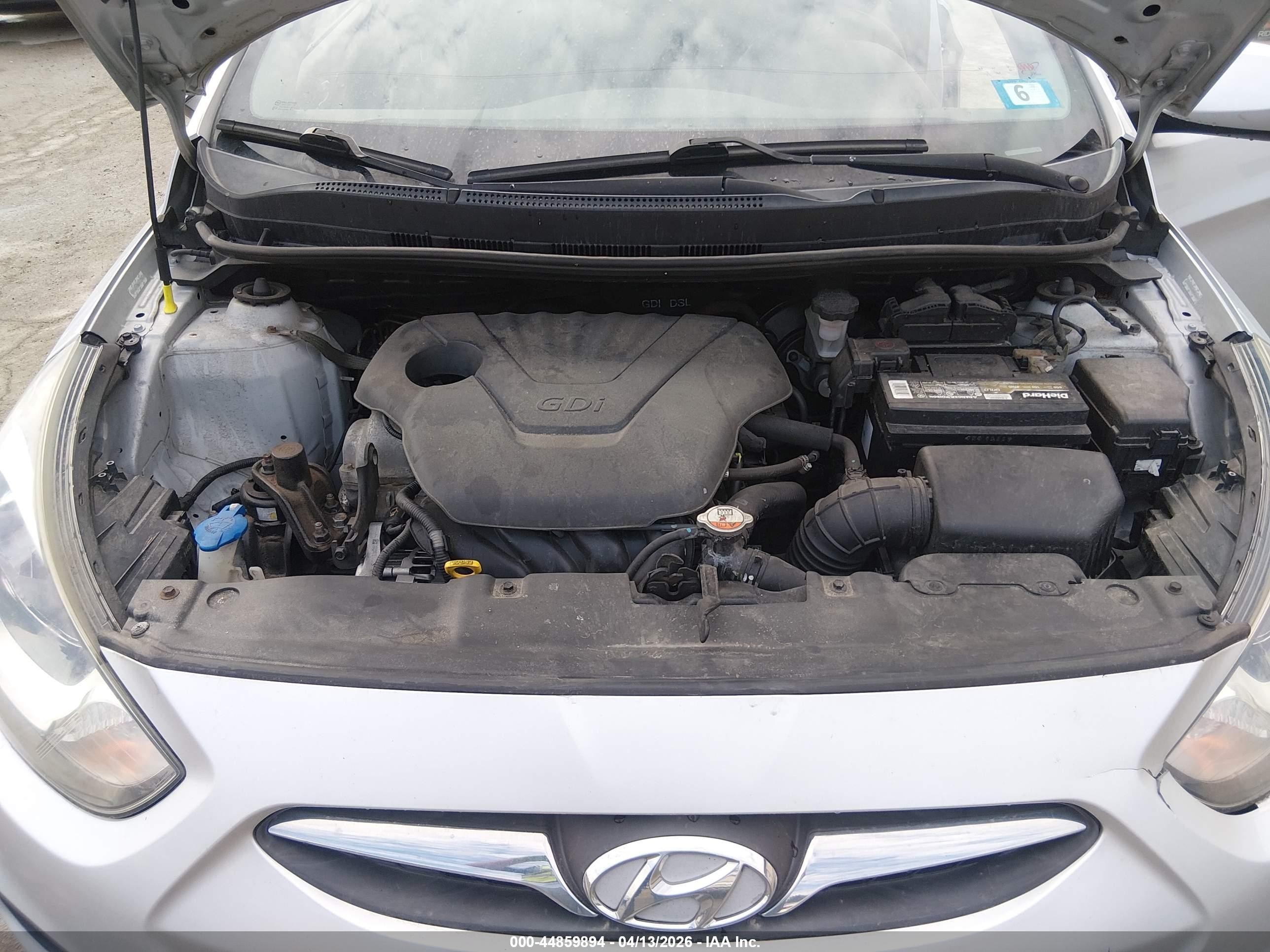 2014 Hyundai Accent Gs Silver vin: KMHCT5AE4EU173172