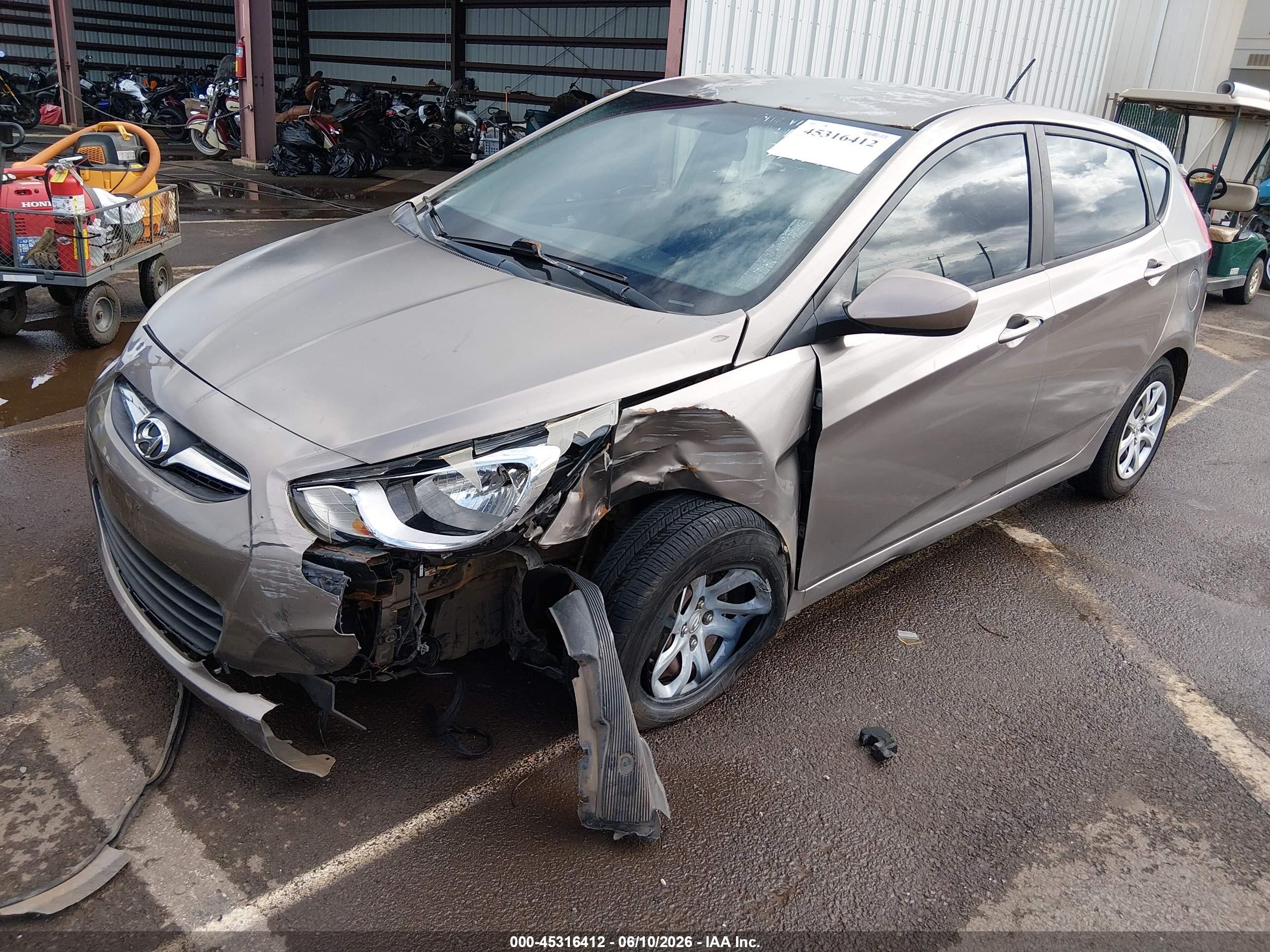 2014 Hyundai Accent Gs Коричневый vin: KMHCT5AE4EU181420