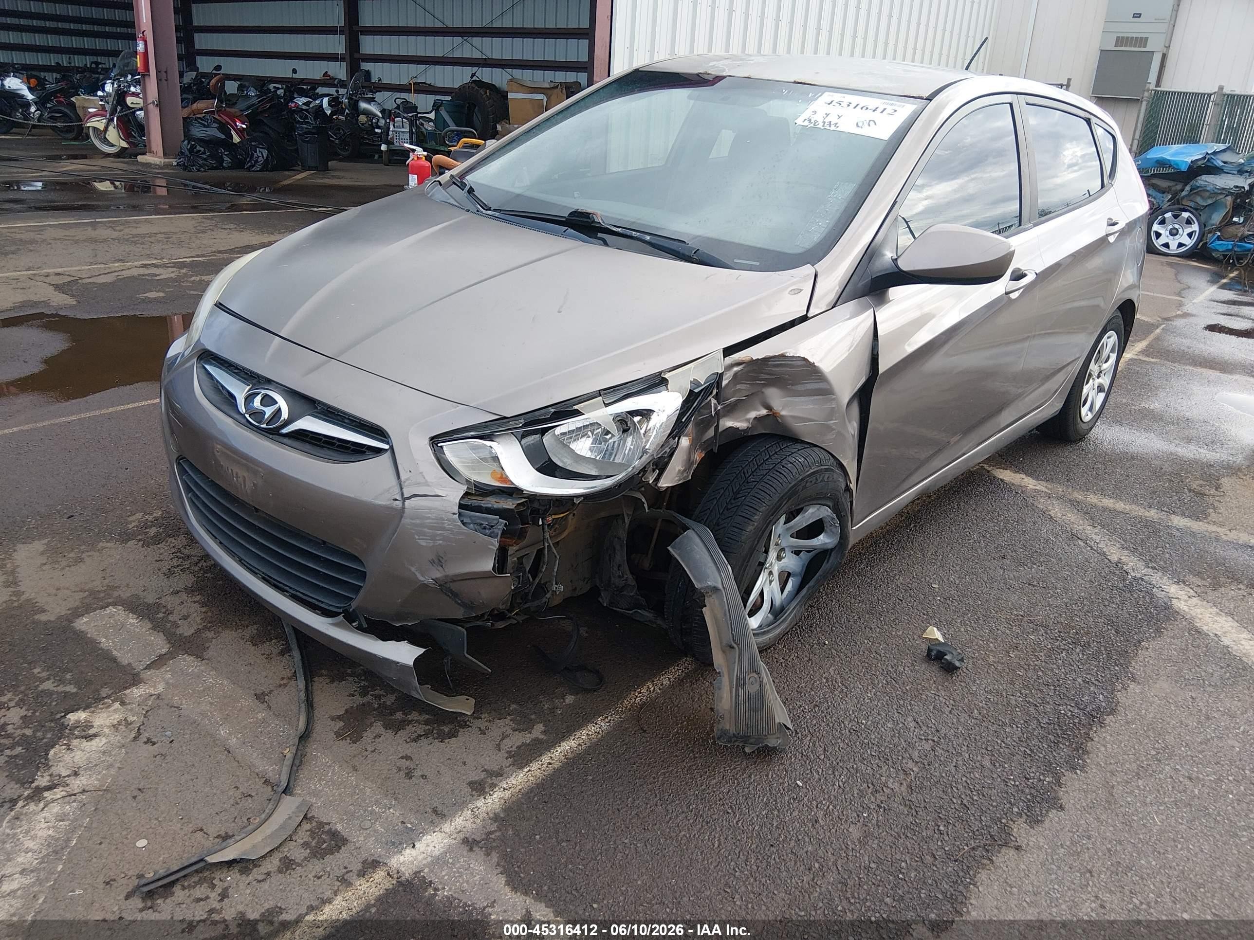 2014 Hyundai Accent Gs Коричневый vin: KMHCT5AE4EU181420
