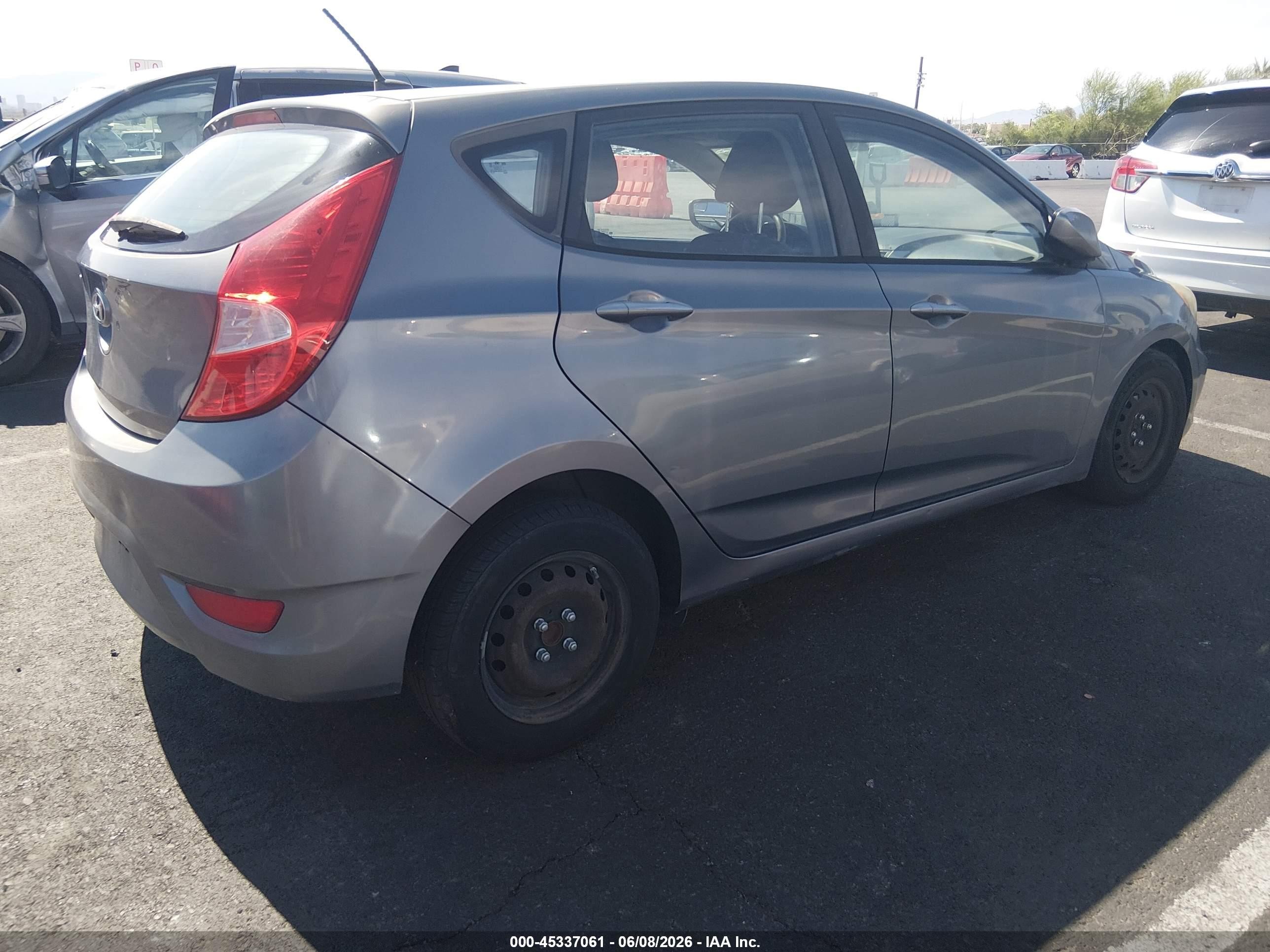 2016 Hyundai Accent Se Gray vin: KMHCT5AE4GU255230