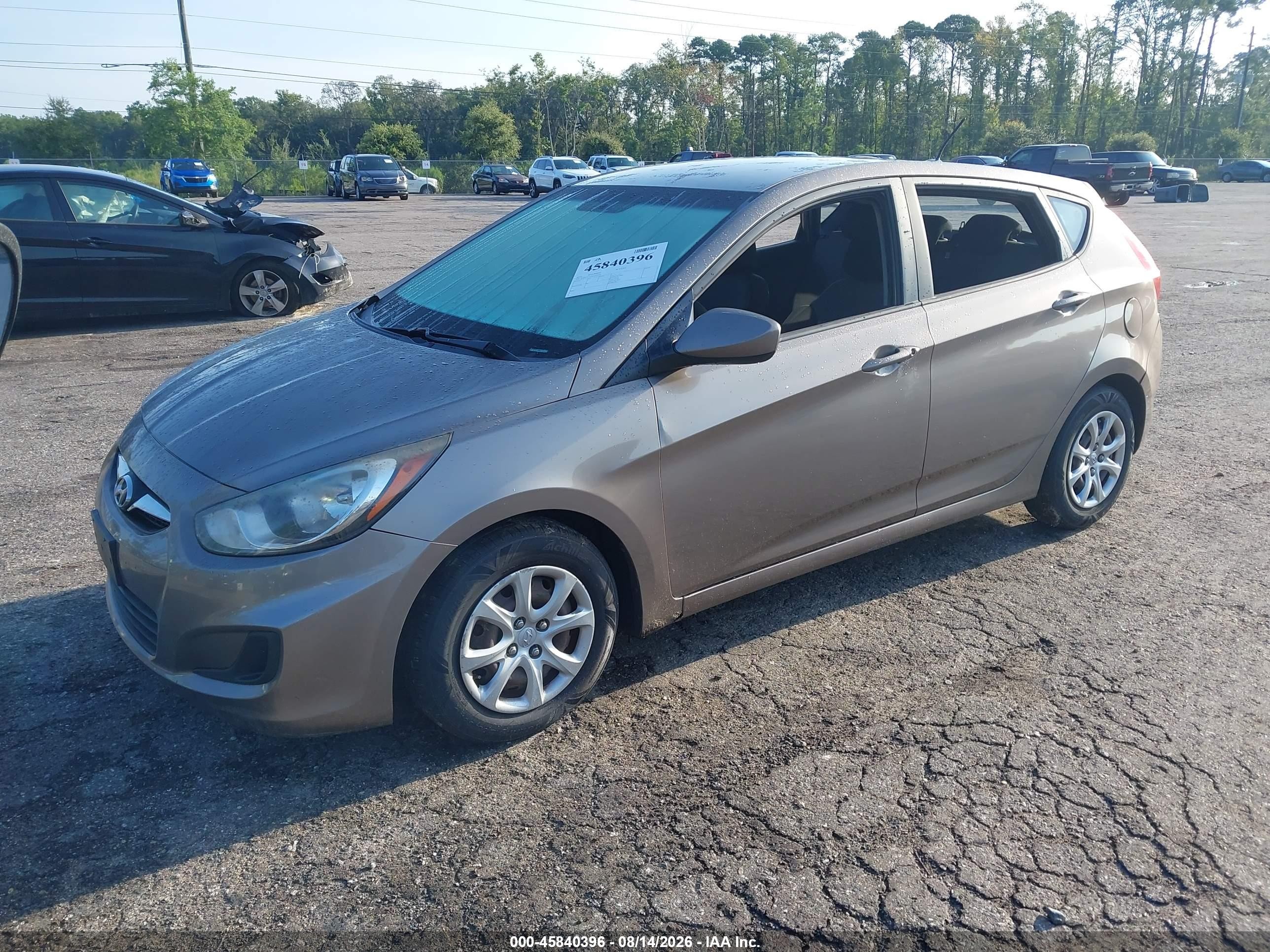2012 Hyundai Accent Gs Золотой vin: KMHCT5AE5CU015694