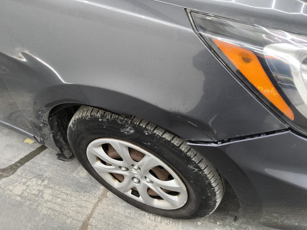 2012 Hyundai Accent Gs Серый vin: KMHCT5AE5CU015923 Damage: Right Front Fender, Dent(S) W/ Paint Dmg, 4 To 5 Inches