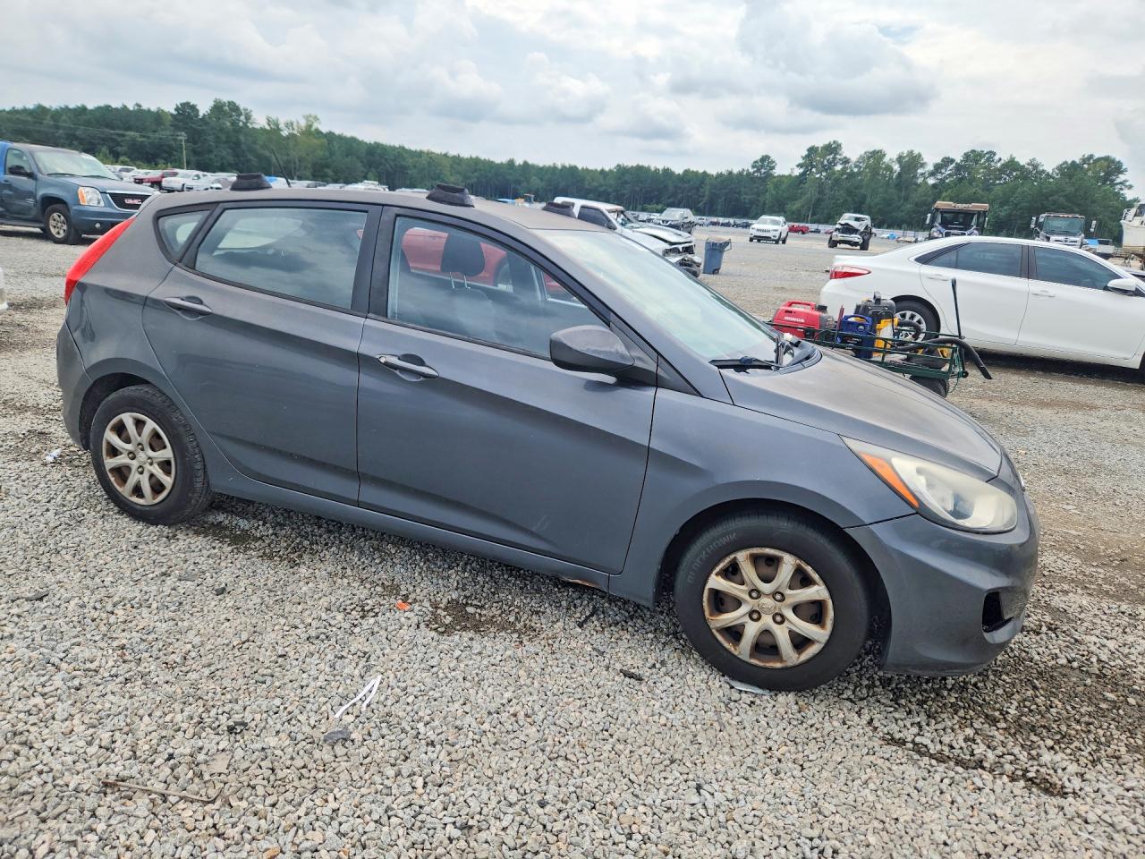 2012 Hyundai Accent Gs Charcoal vin: KMHCT5AE5CU044340