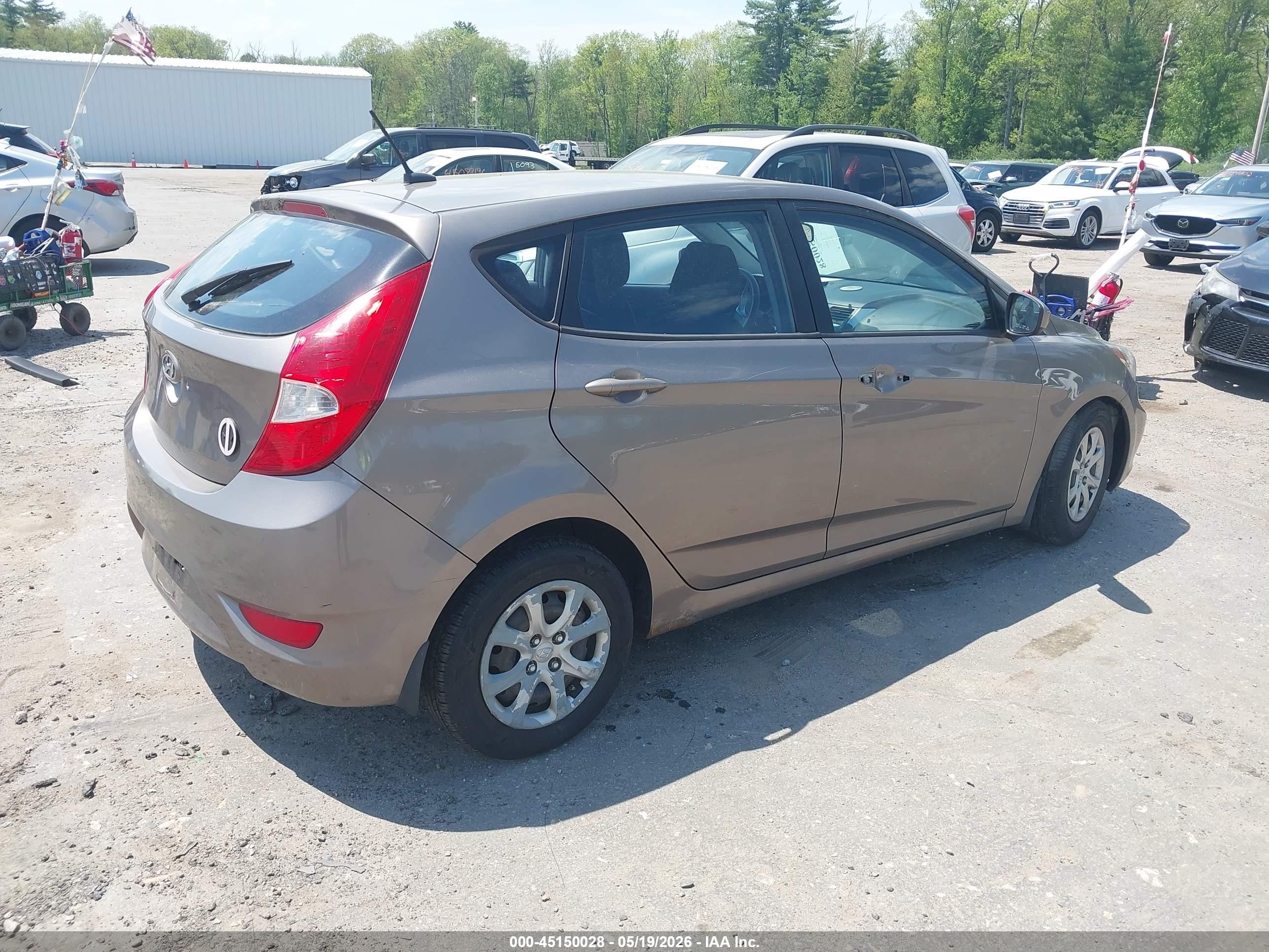 2013 Hyundai Accent Gs Brown vin: KMHCT5AE5DU098741