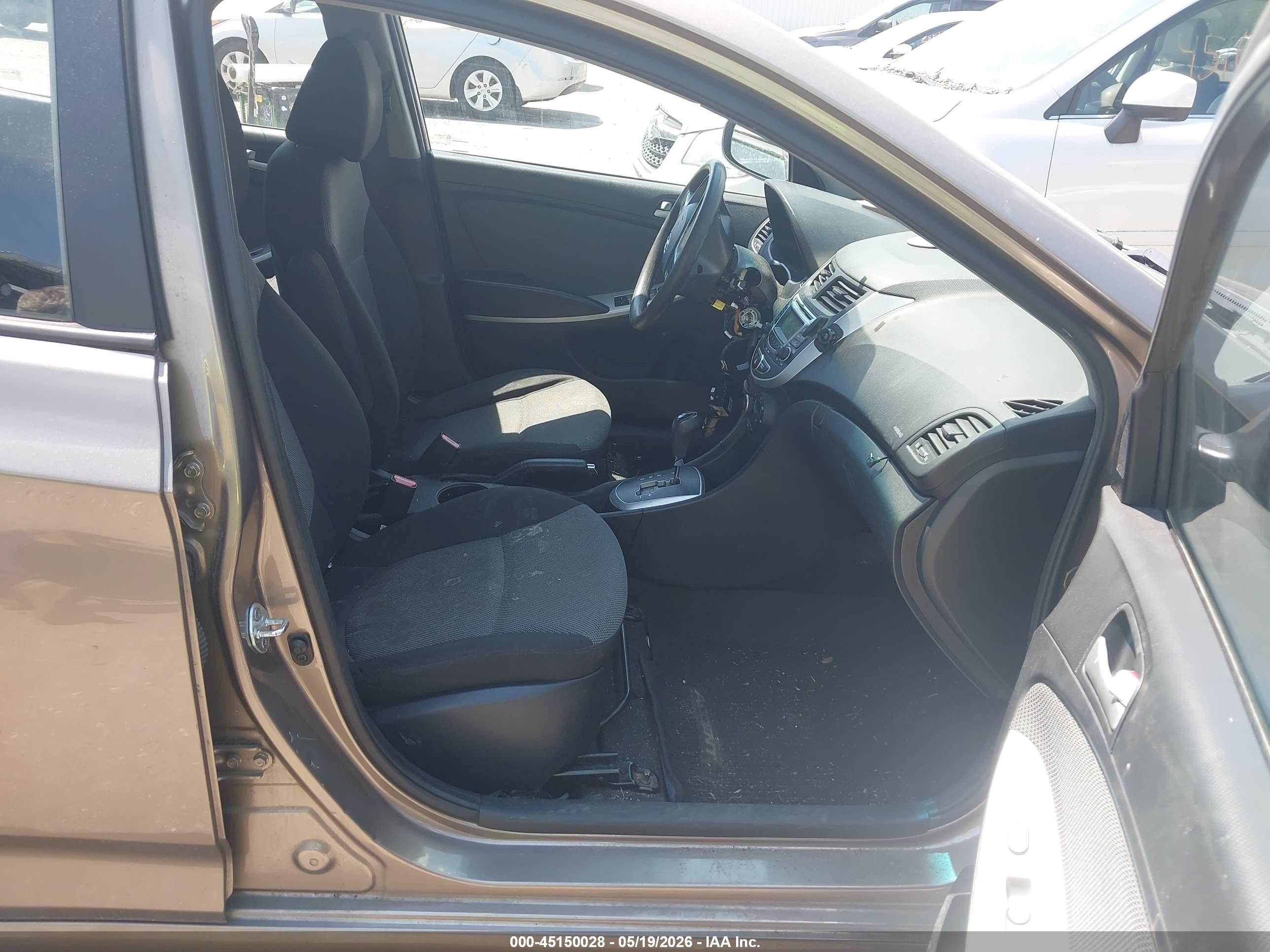 2013 Hyundai Accent Gs Brown vin: KMHCT5AE5DU098741
