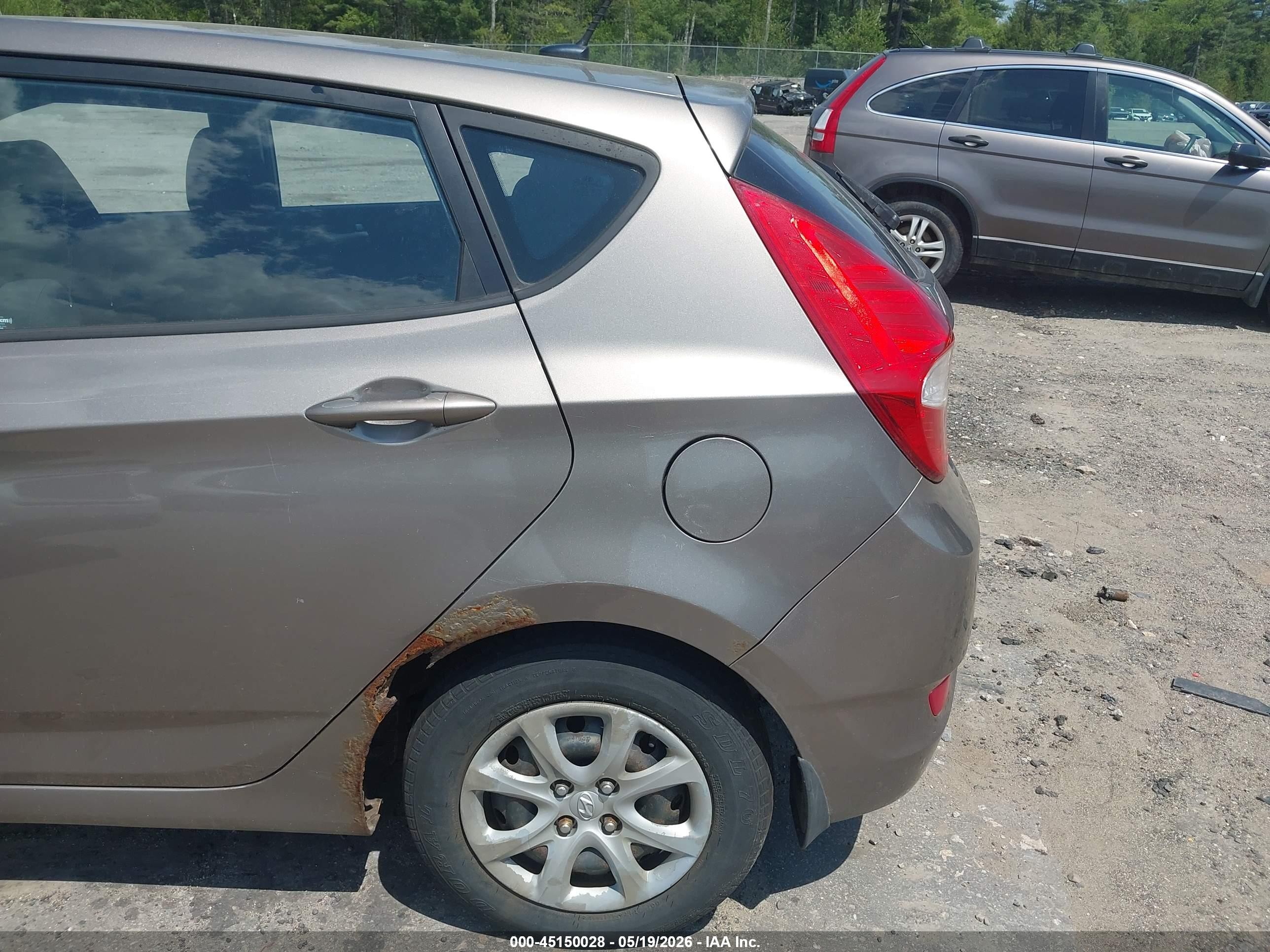 2013 Hyundai Accent Gs Brown vin: KMHCT5AE5DU098741
