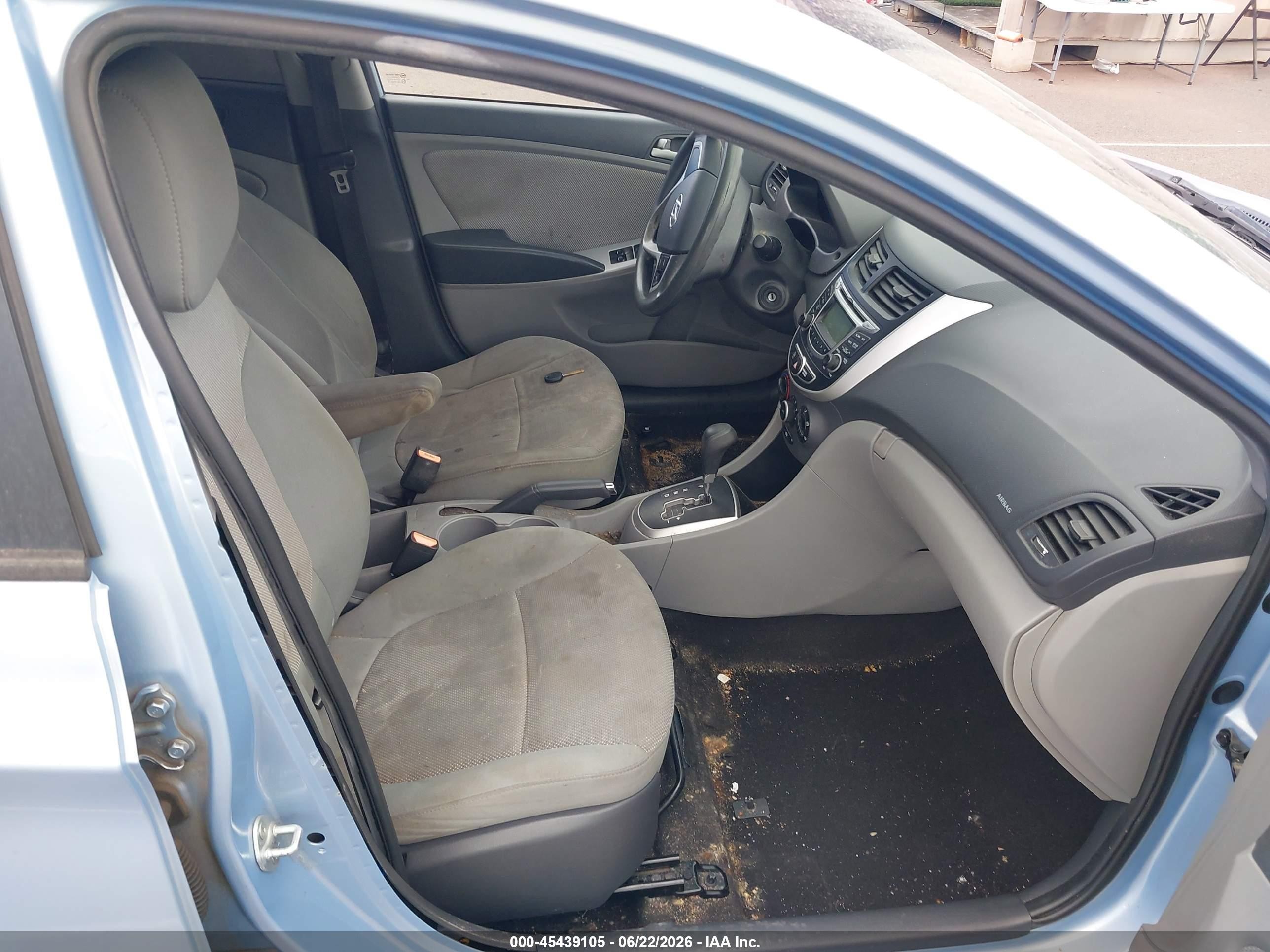 2013 Hyundai Accent Gs Light Blue vin: KMHCT5AE5DU137473