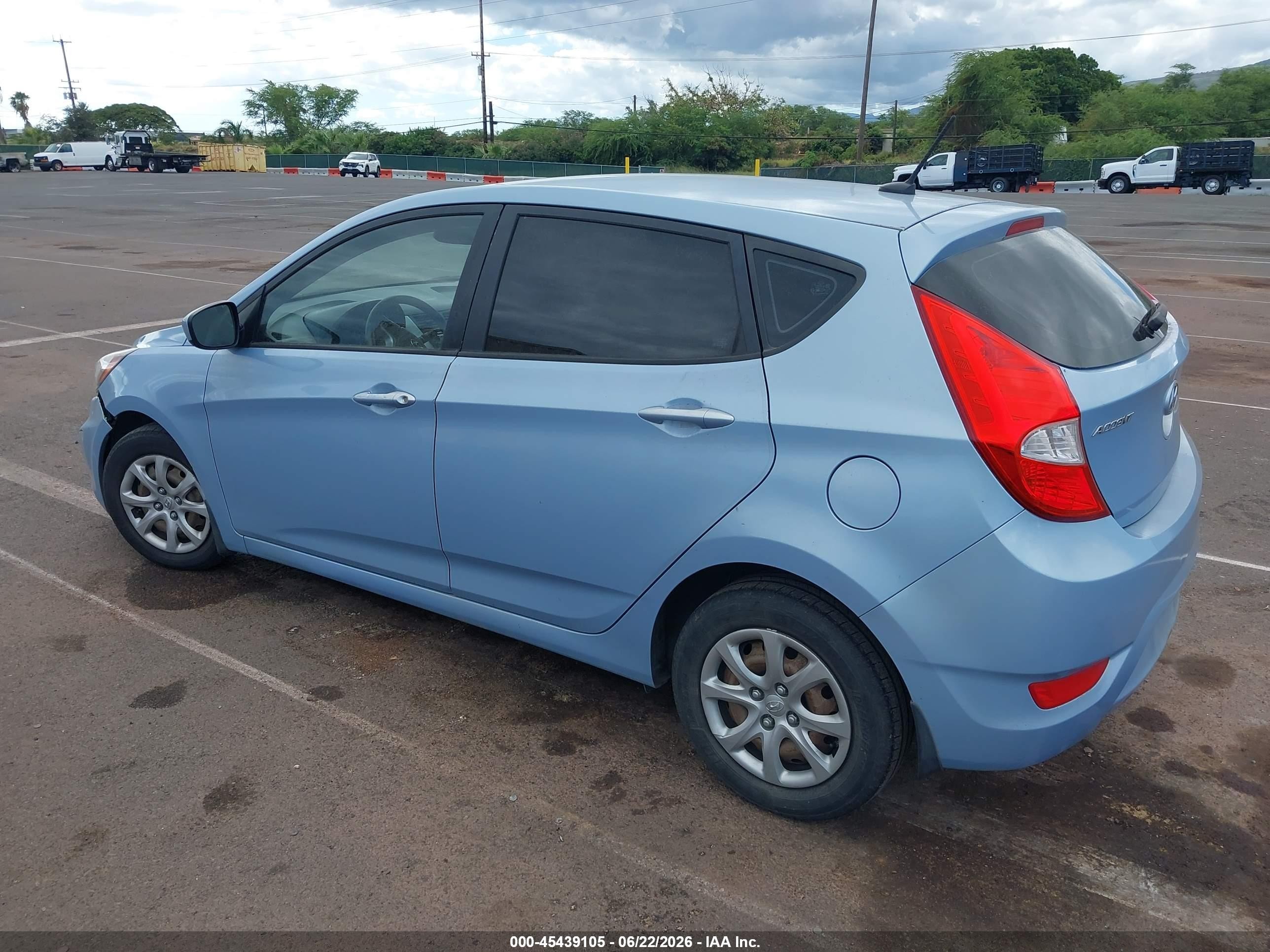 2013 Hyundai Accent Gs Light Blue vin: KMHCT5AE5DU137473