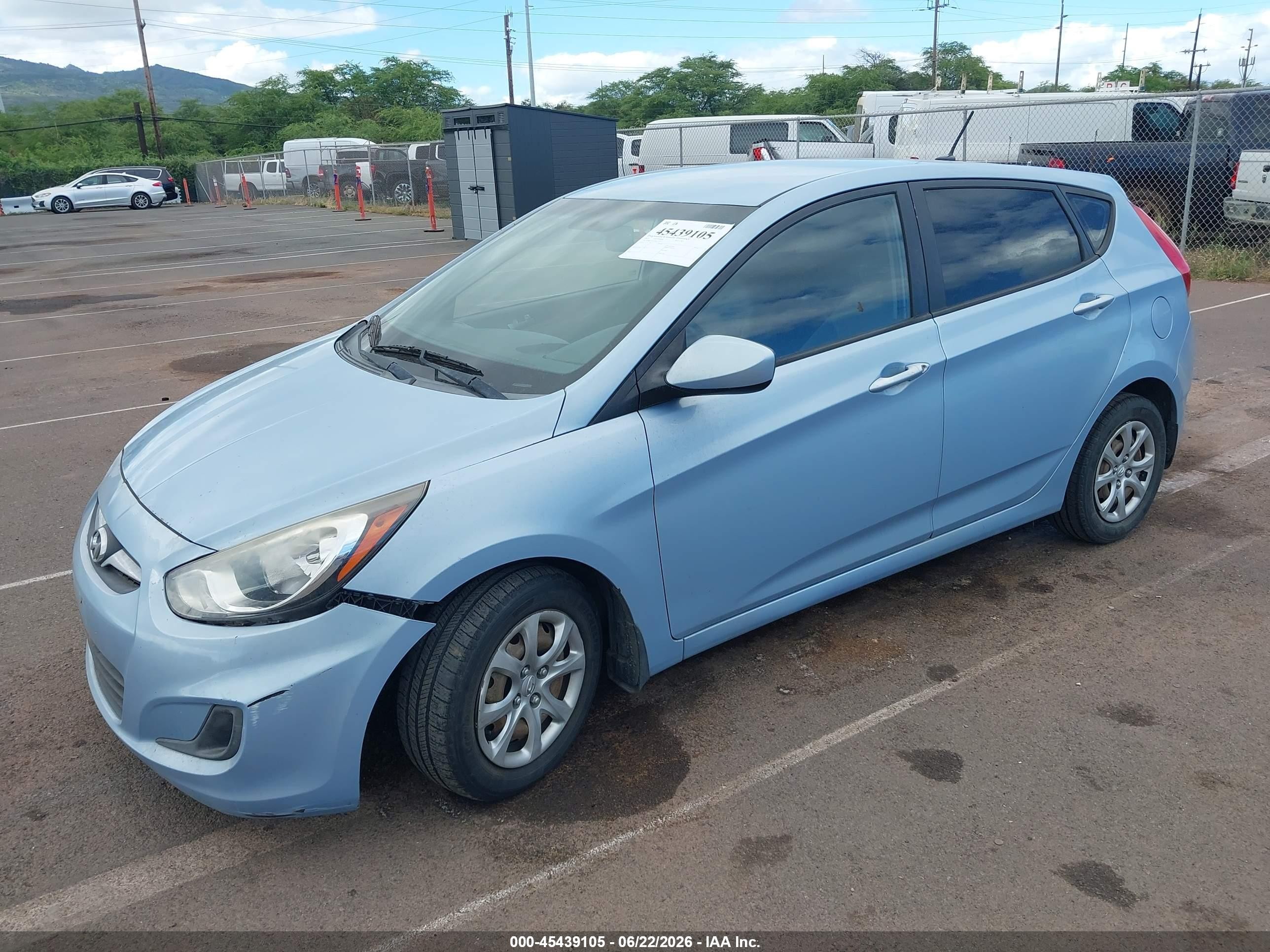 2013 Hyundai Accent Gs Light Blue vin: KMHCT5AE5DU137473