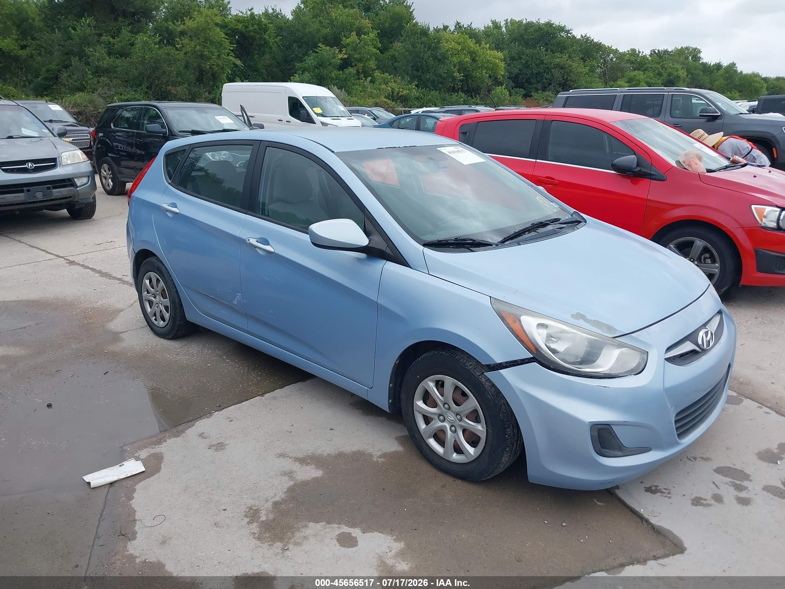 2014 Hyundai Accent Gs Blue vin: KMHCT5AE5EU141377